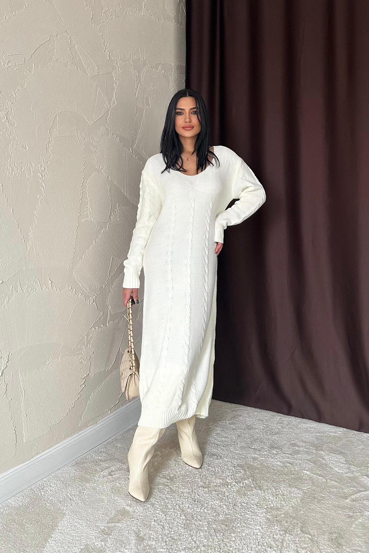 Toptan Beyaz Kemerli Triko Elbise