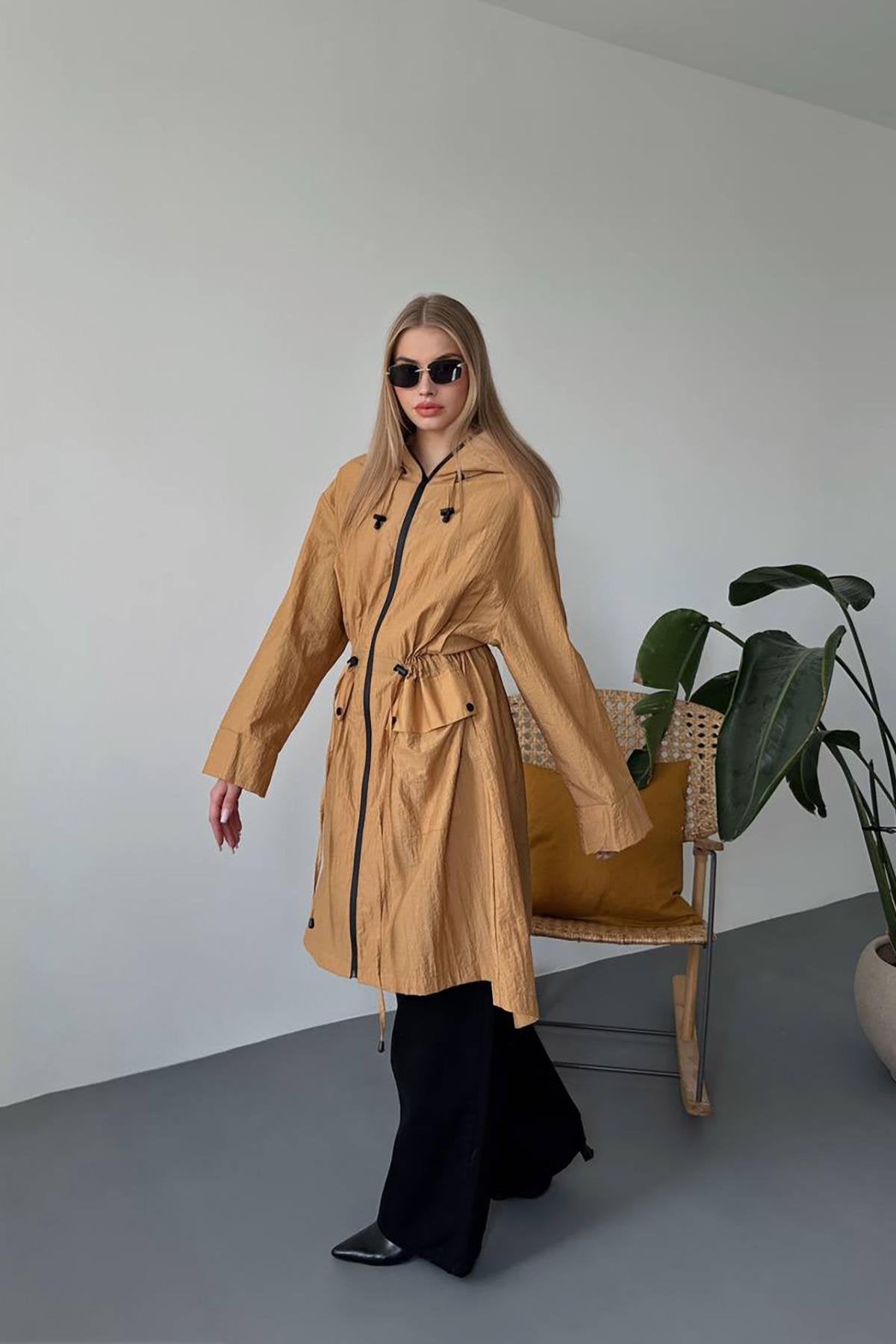 Toptan Camel Askı Detaylı Trençkot