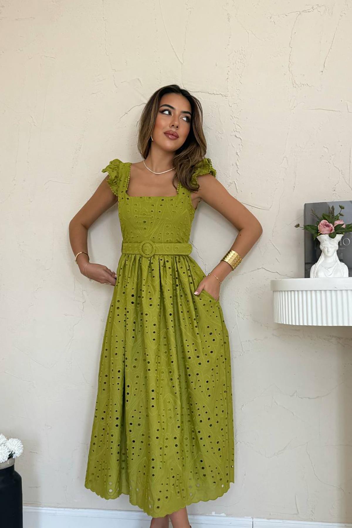 Toptan Fıstık Yeşili Dantelli Brode Elbise