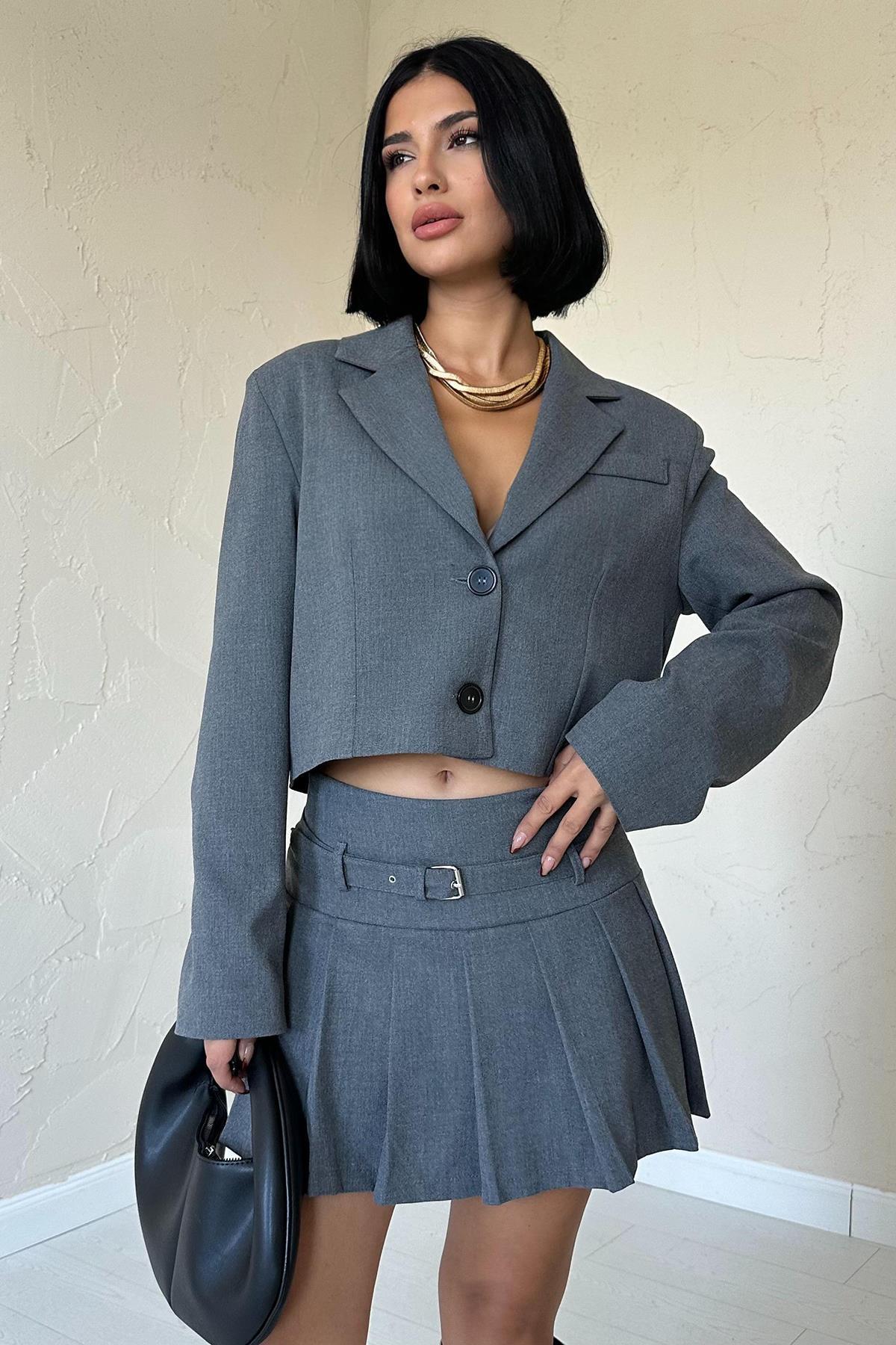 Toptan Gri Bomber Ceket Ve Pileli Etek Takım