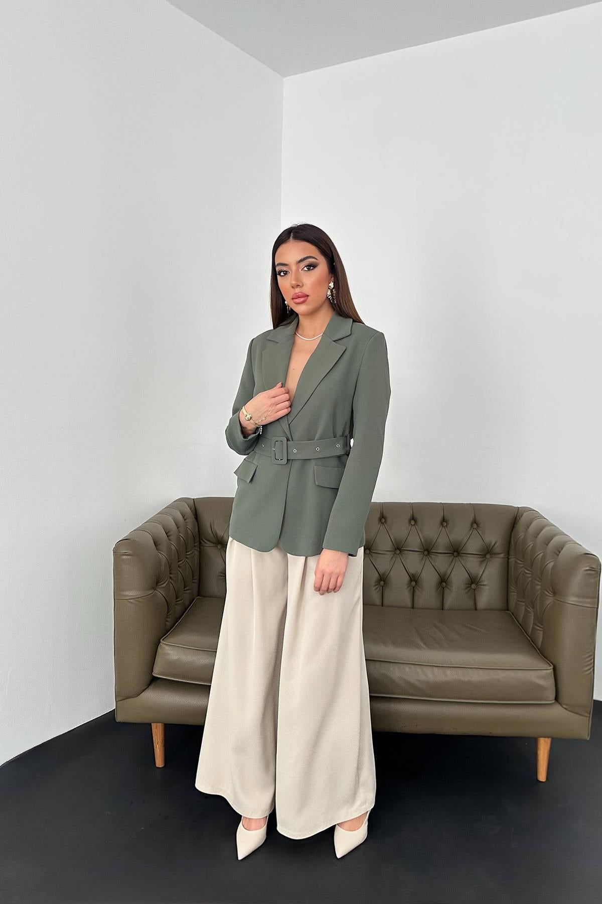 Toptan Haki Cep Kapaklı Ve Kemerli Ceket