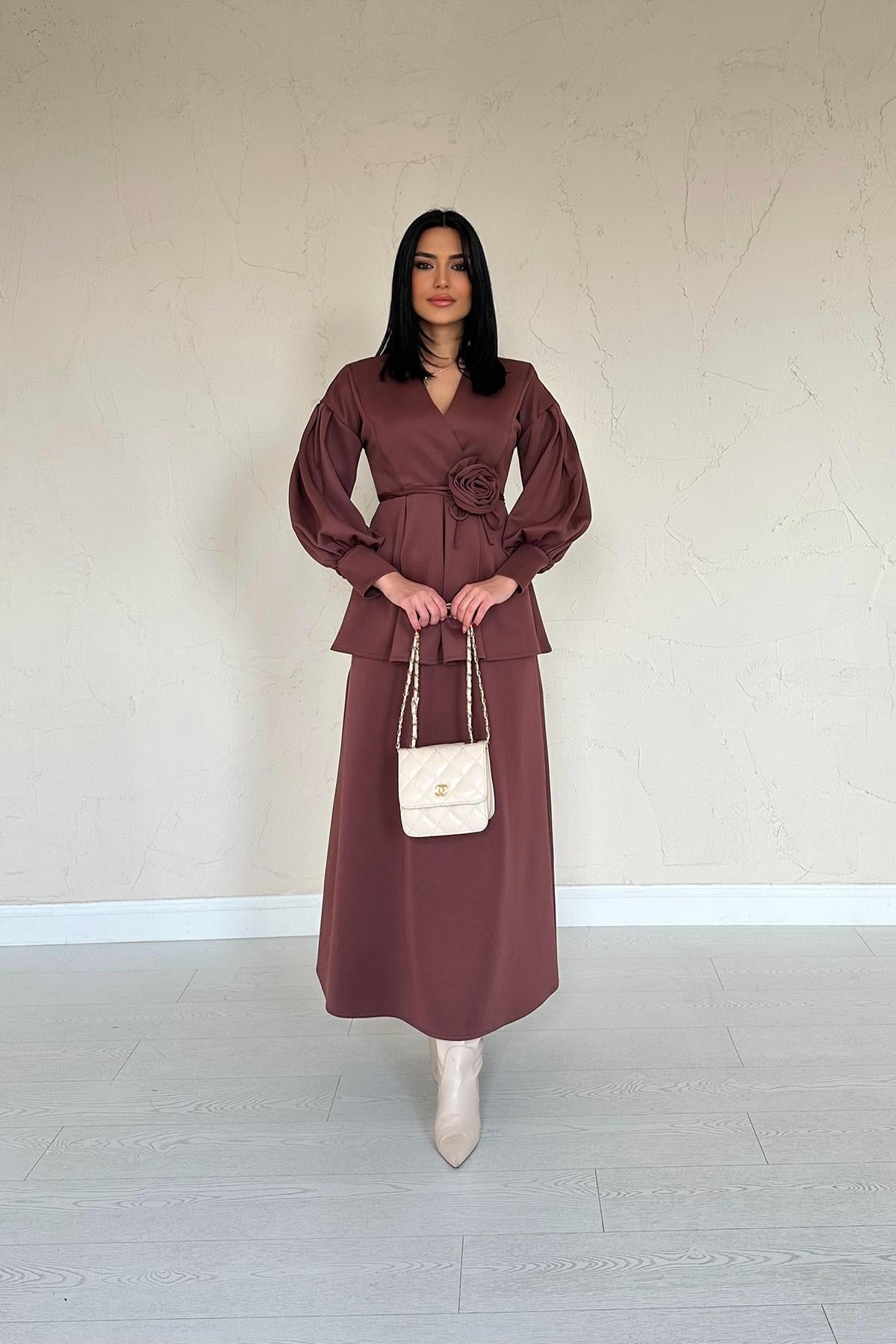 Toptan Kahverengi Gül Detaylı Takım