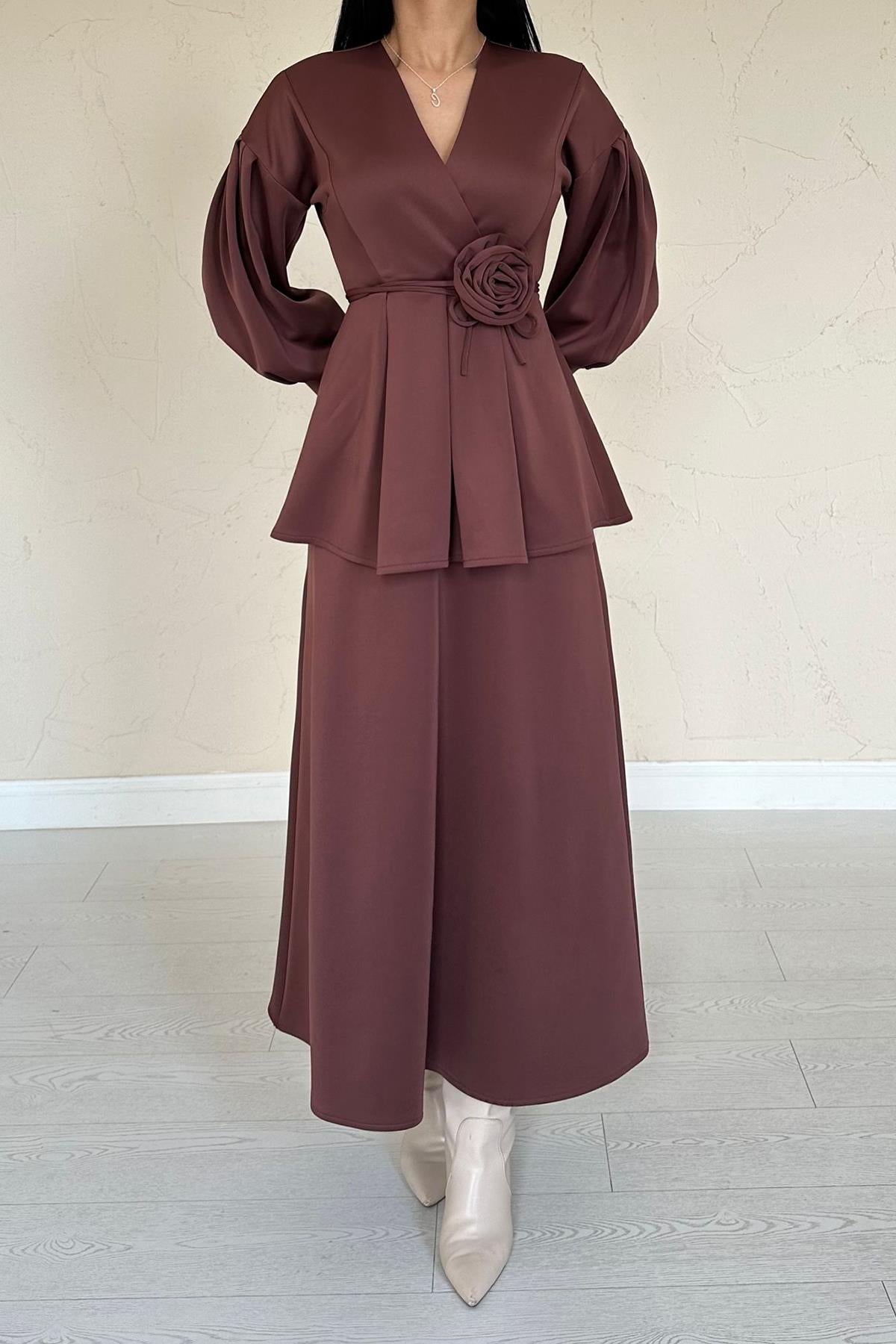 Toptan Kahverengi Gül Detaylı Takım