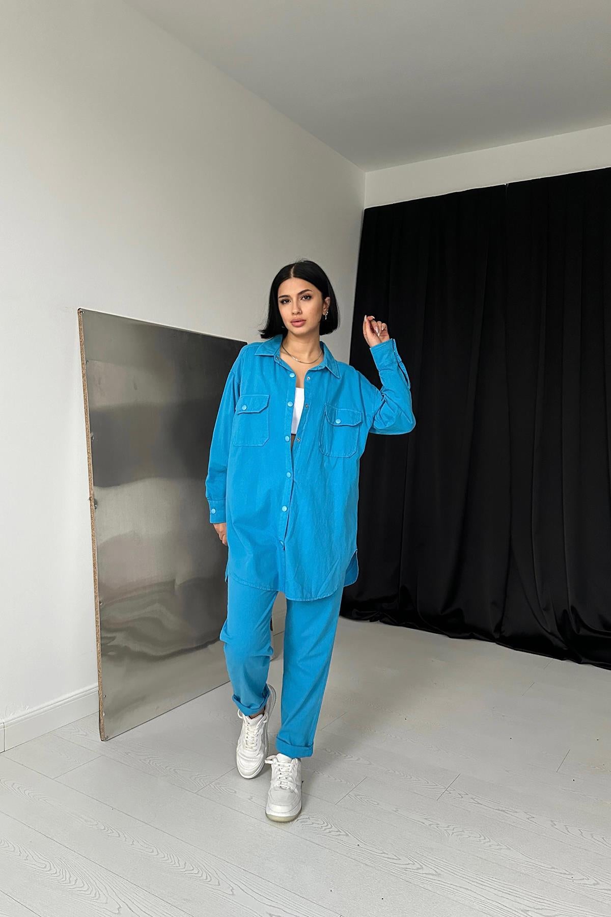 Toptan Mavi Gömlek Ve Çıtçıtlı Pantolon Takım