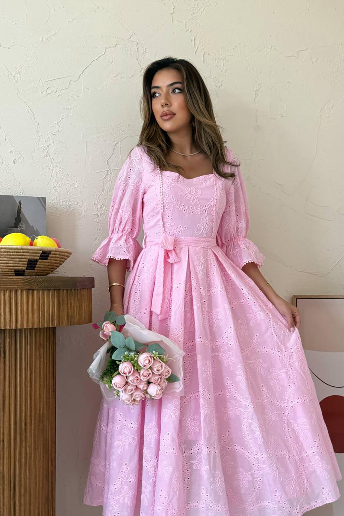 Toptan Pembe Kolu Lastikli Brode Elbise