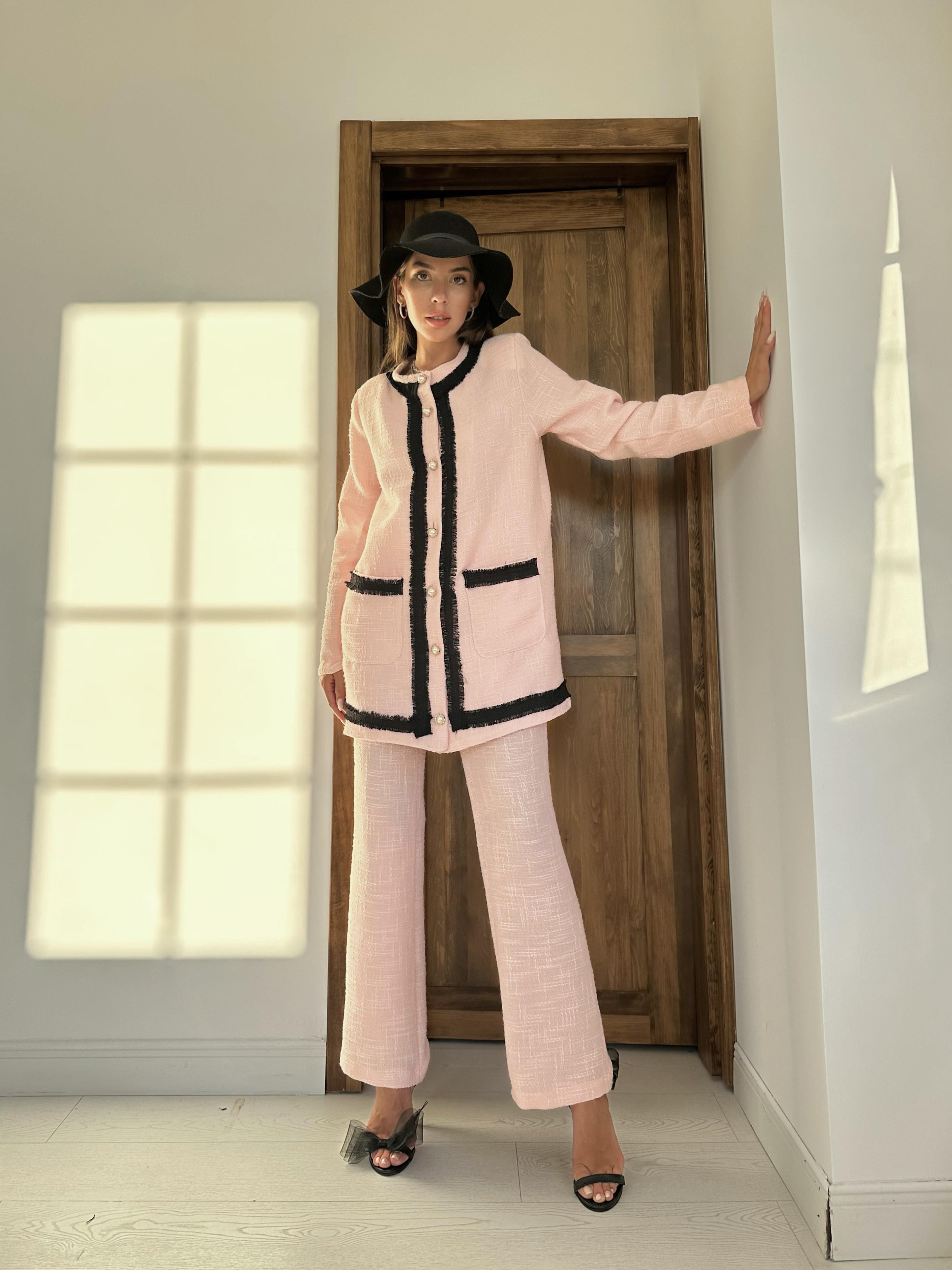 Toptan Pembe Siyah Şeritli Yakasız Ceket Ve Pantolon Takım Pembe Siyah L