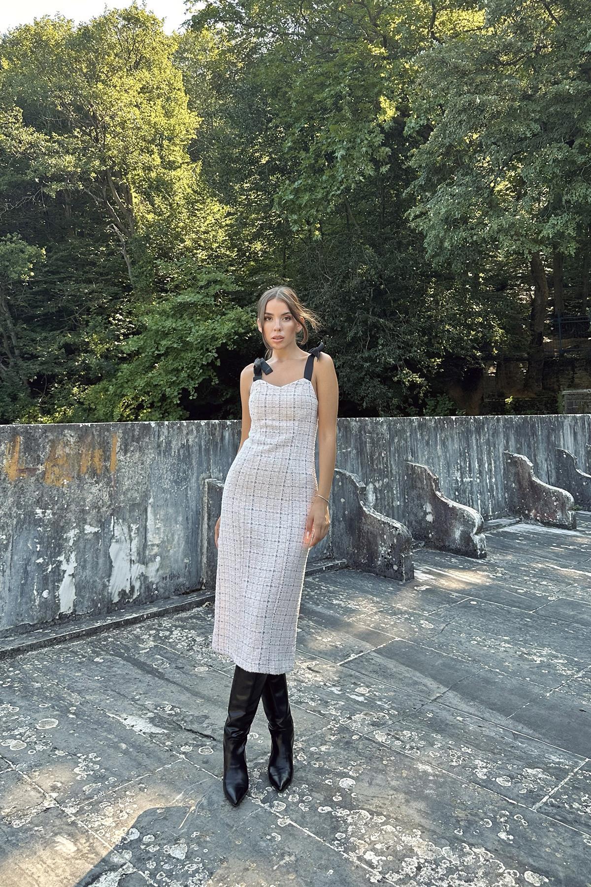 Toptan Pudra Kurdeleli Elbise Pudra L