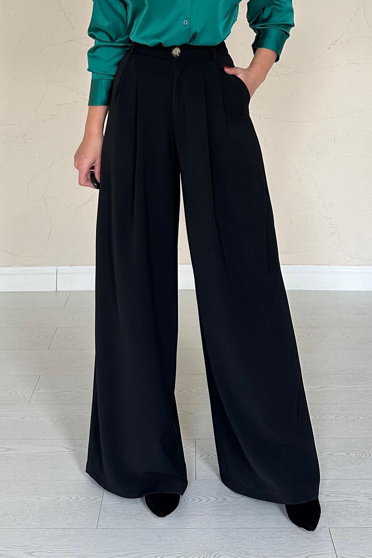 Toptan Siyah Pileli Comfort Pantolon