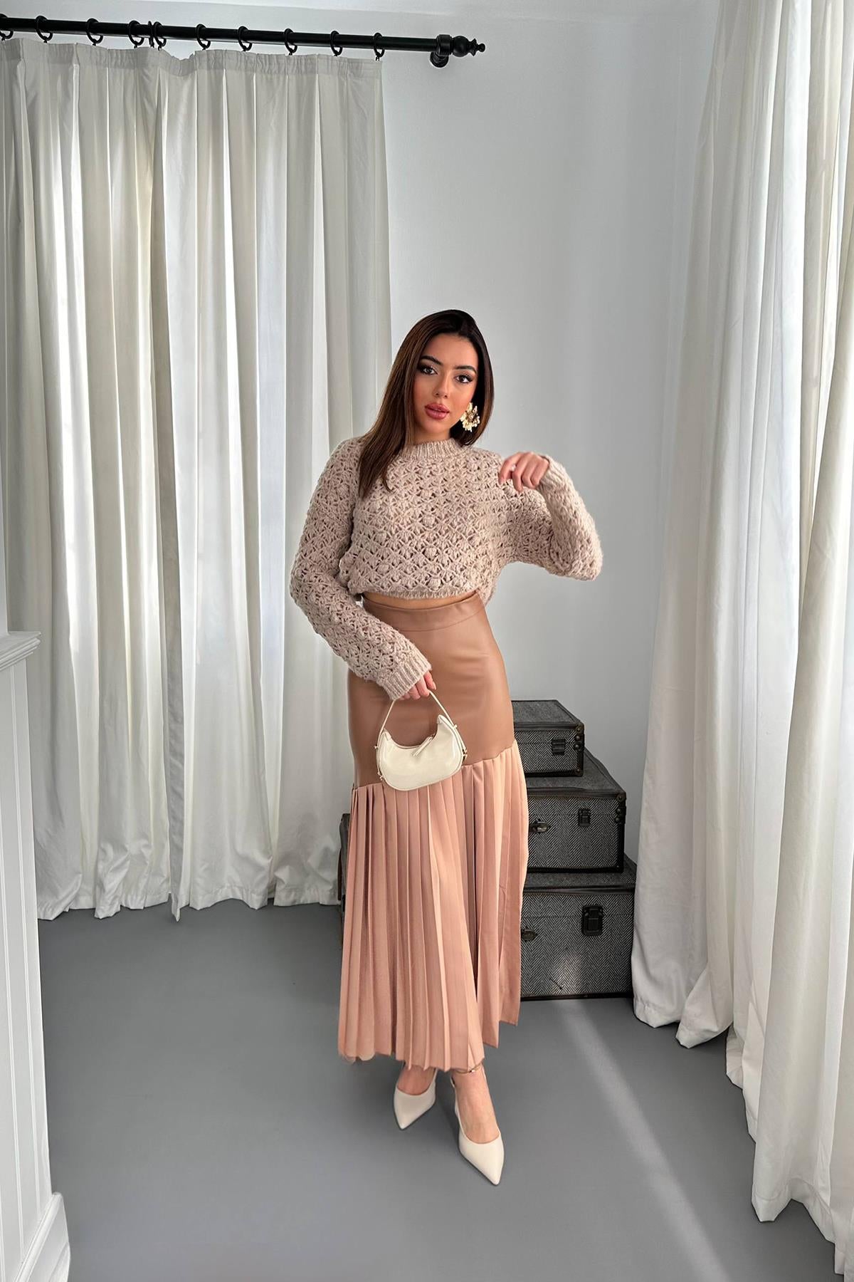 Toptan Vizon Alt Piliseli Deri Garnili Etek