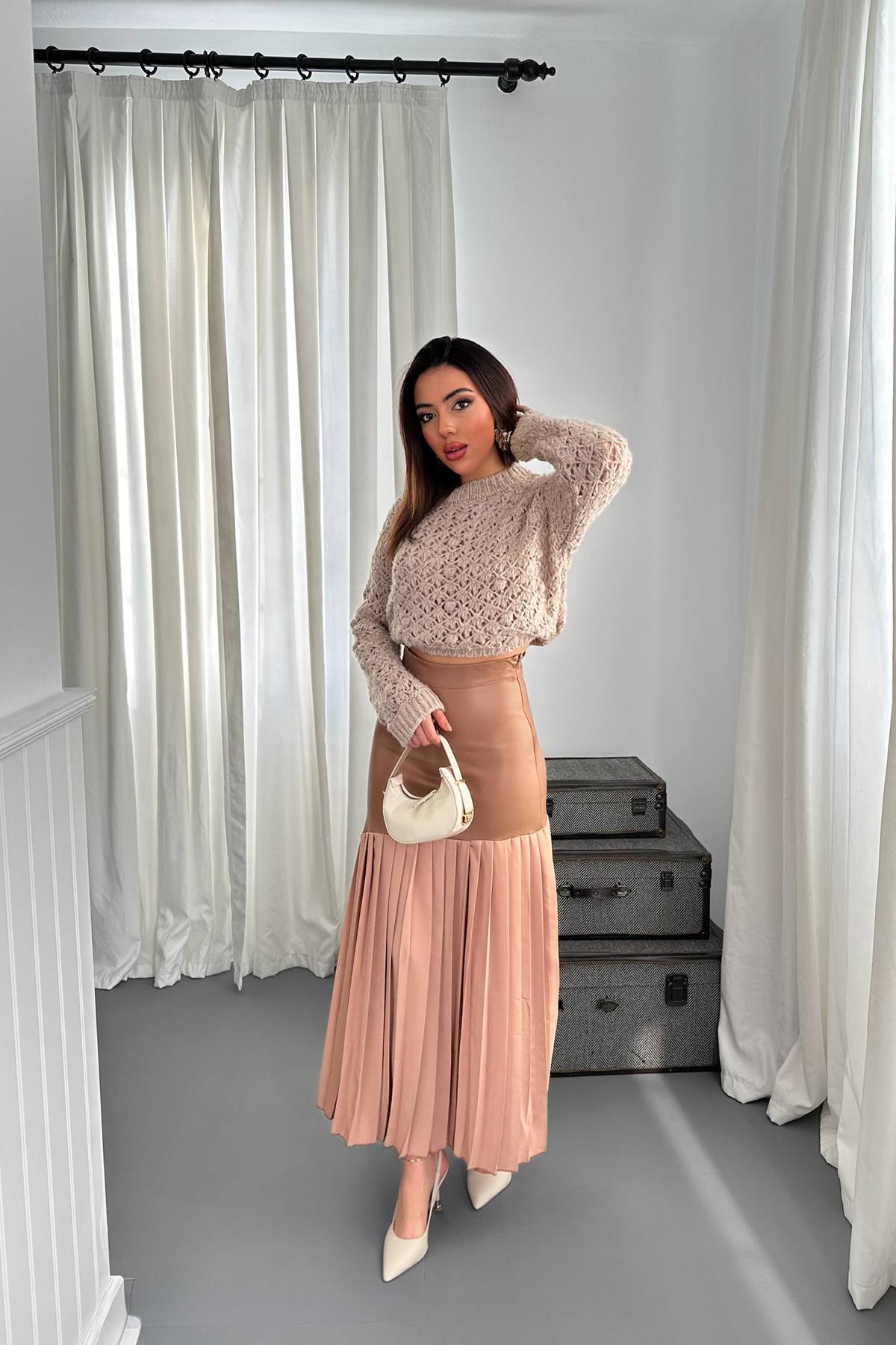 Toptan Vizon Alt Piliseli Deri Garnili Etek