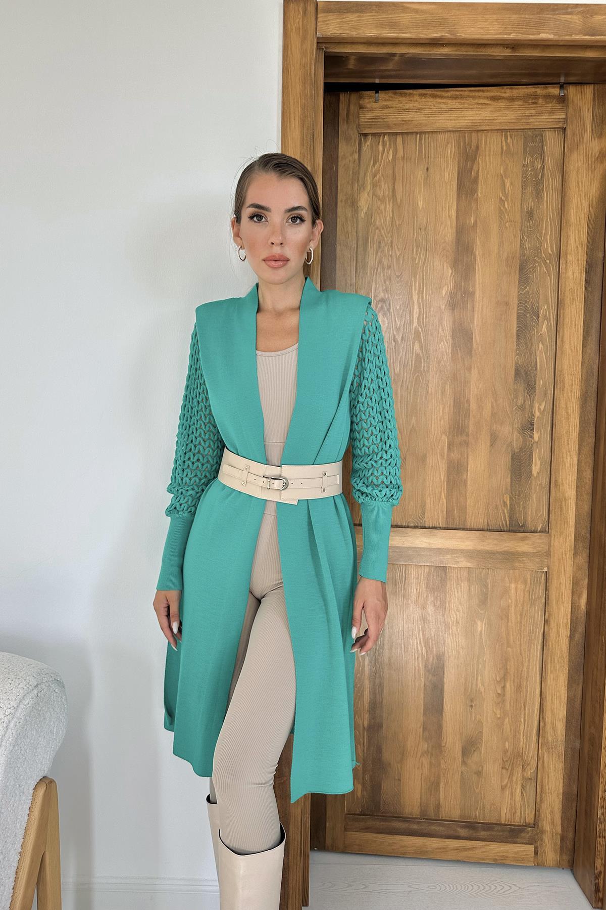 Toptan Yeşil Kolları Örgülü Triko Hırka