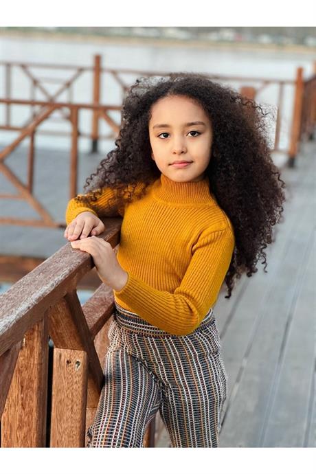 Triko Kazak ve Simli Pantolon Hardal 6 Yaş