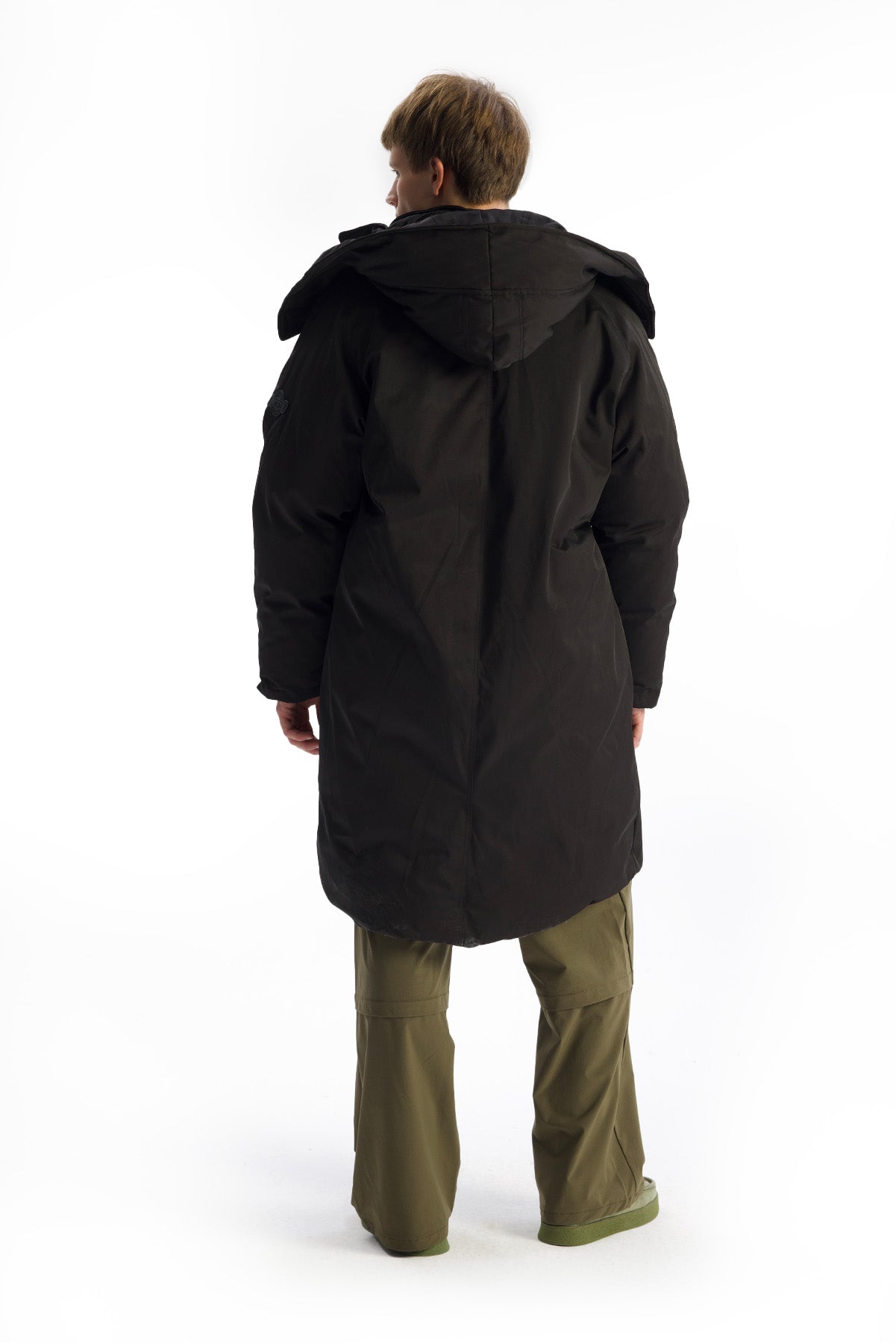 UZUN ŞİŞME SİYAH MONT - SİYAH XL