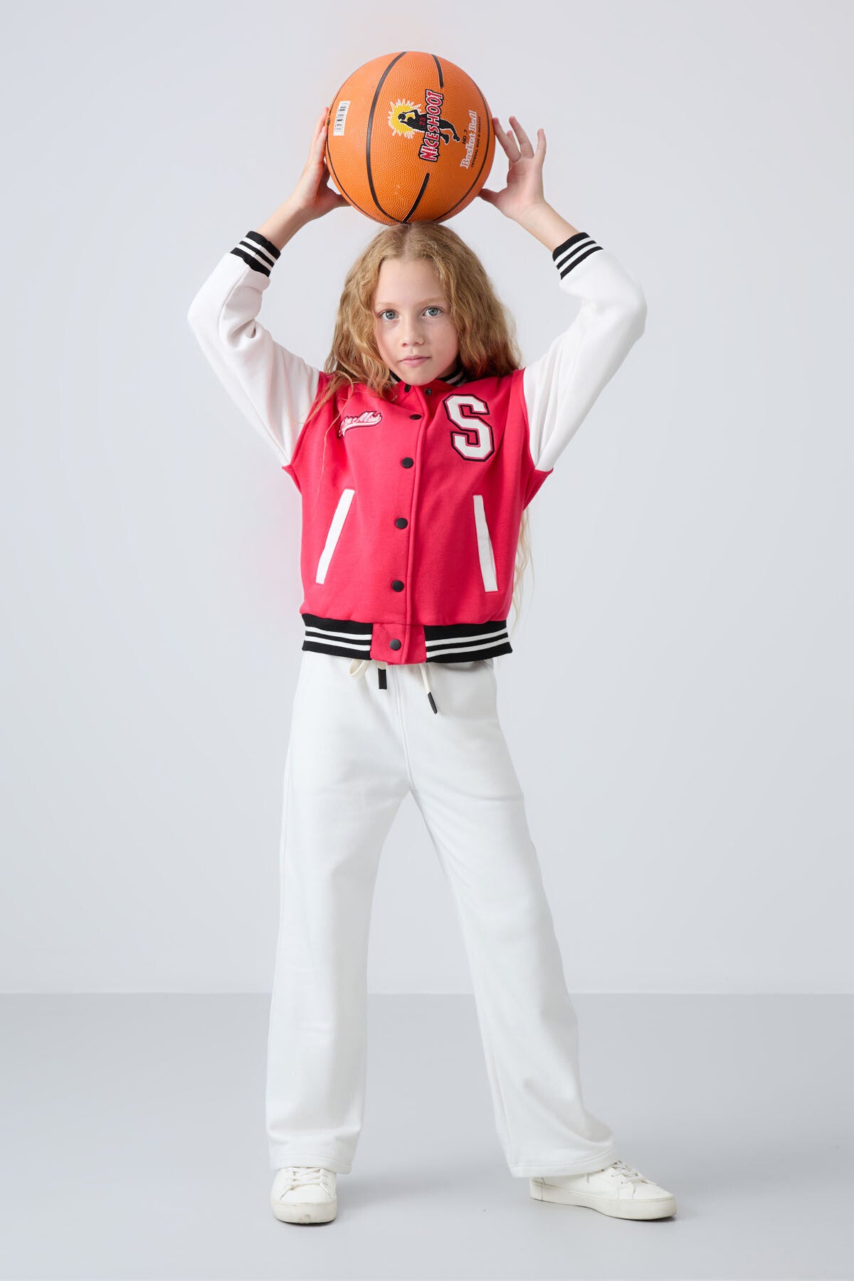 Viva Kırmızı Pamuklu İçi Tüylü Yumuşak Dokulu Standart Fit Nakışlı Kız Çocuk Kolej Ceket - 75163