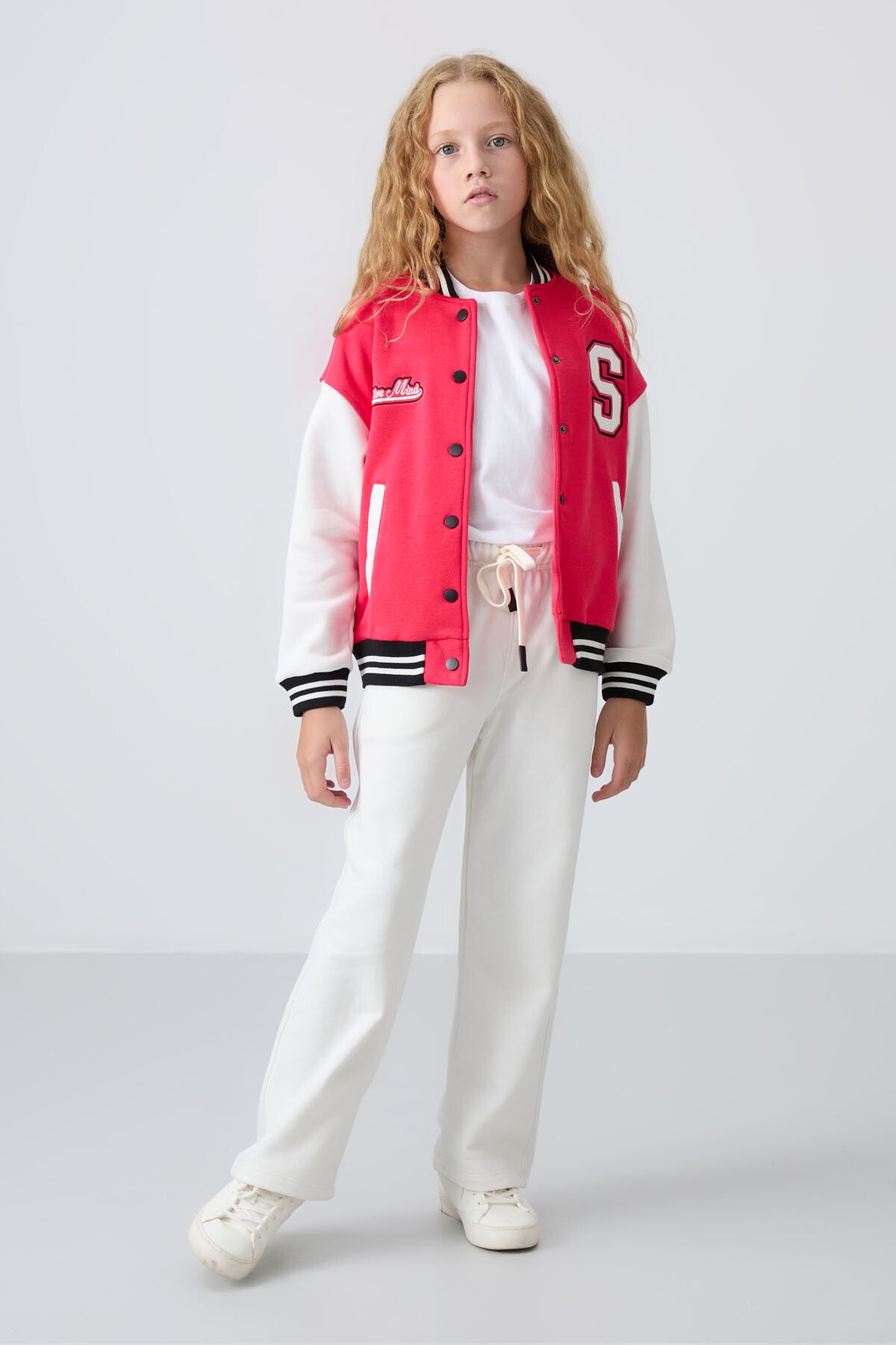 Viva Kırmızı Pamuklu İçi Tüylü Yumuşak Dokulu Standart Fit Nakışlı Kız Çocuk Kolej Ceket - 75163