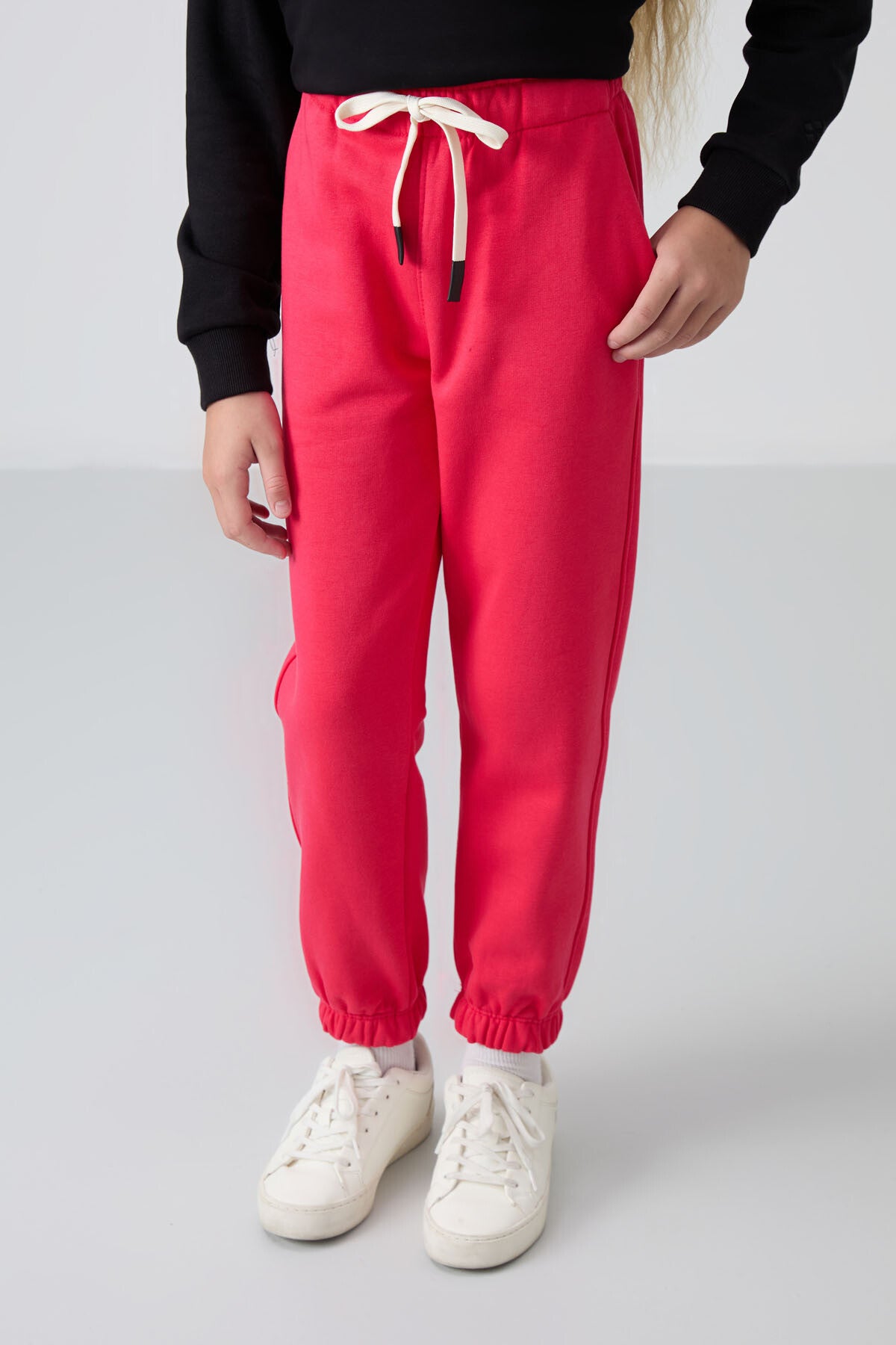 Viva Kırmızı Pamuklu İçi Tüylü Yumuşak Dokulu Standart Fit Nakışlı Kız Çocuk Eşofman Alt - 75158