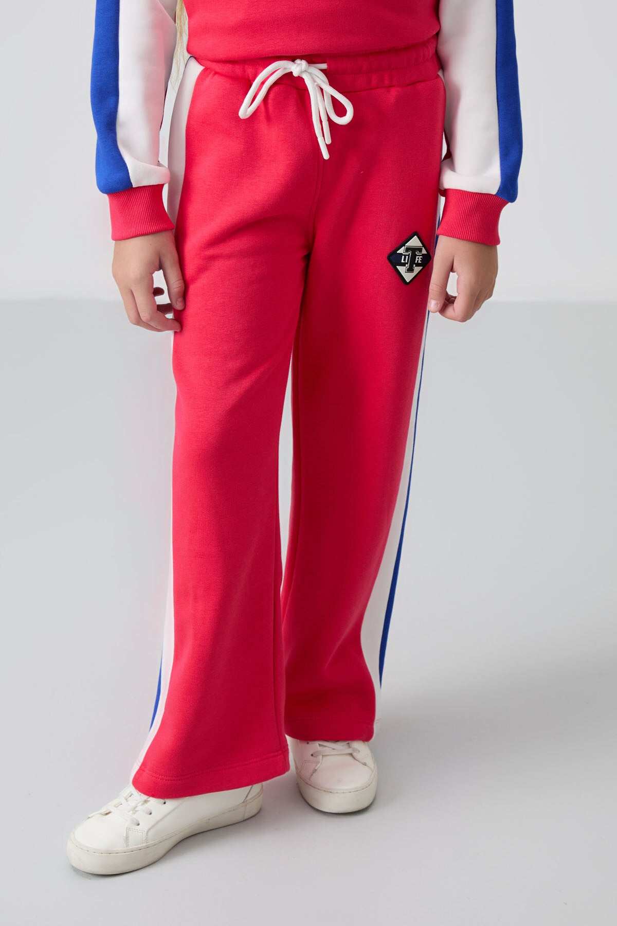 Viva Kırmızı O Yaka Geniş Paça Standart Fit Baskılı Kız Çocuk Eşofman Takım - 75165