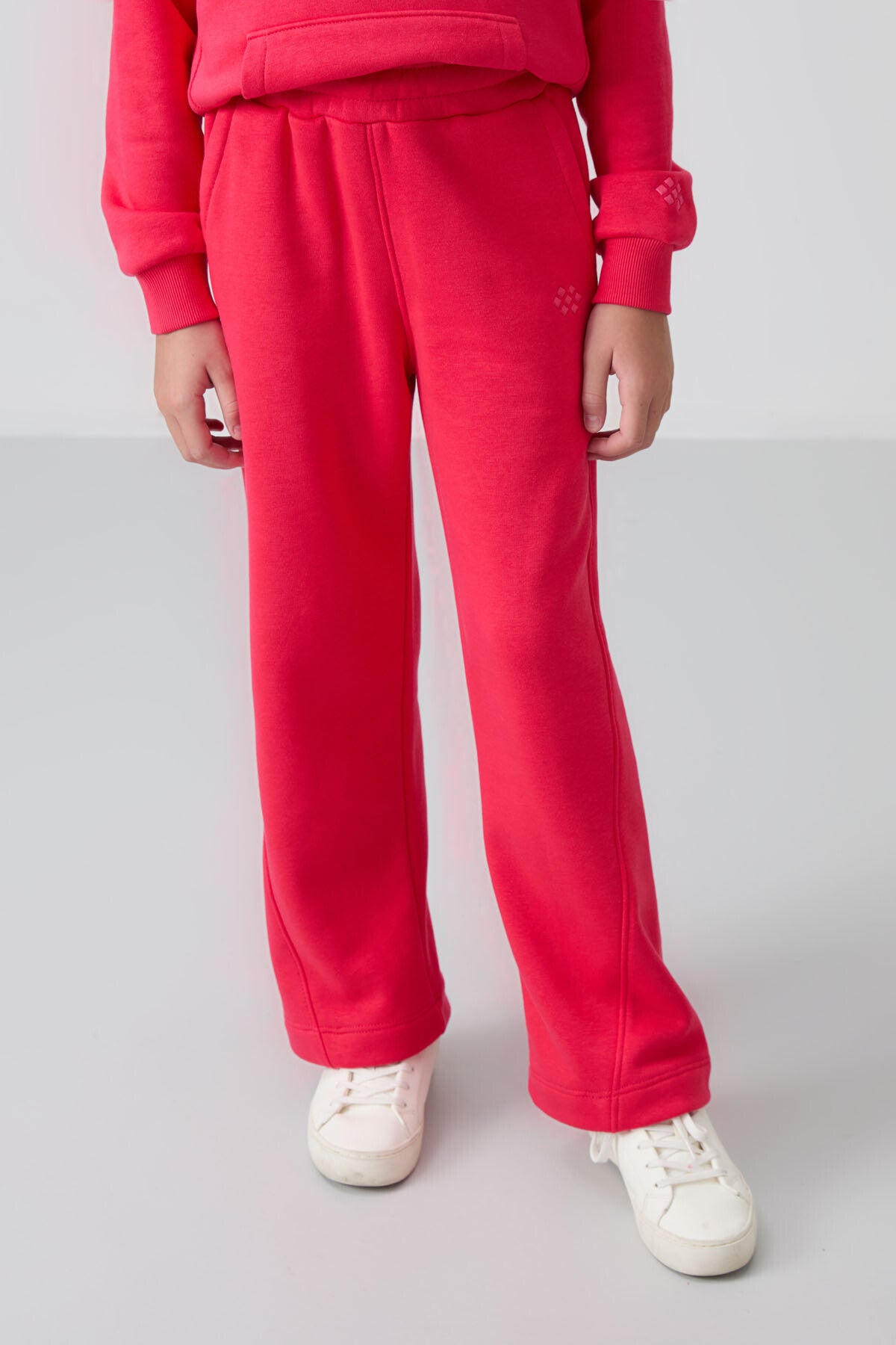 Viva Kırmızı Pamuklu İçi Tüylü Yumuşak Dokulu Standart Fit Nakışlı Kız Çocuk Eşofman Takım - 75162