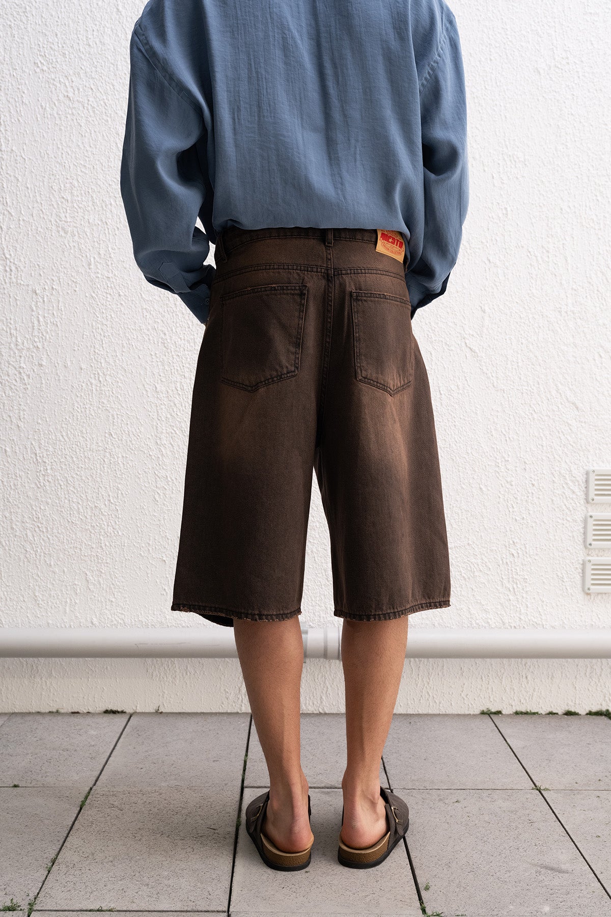 YIRTIKLI JEAN KAHVERENGİ ŞORT - KAHVERENGİ XXL