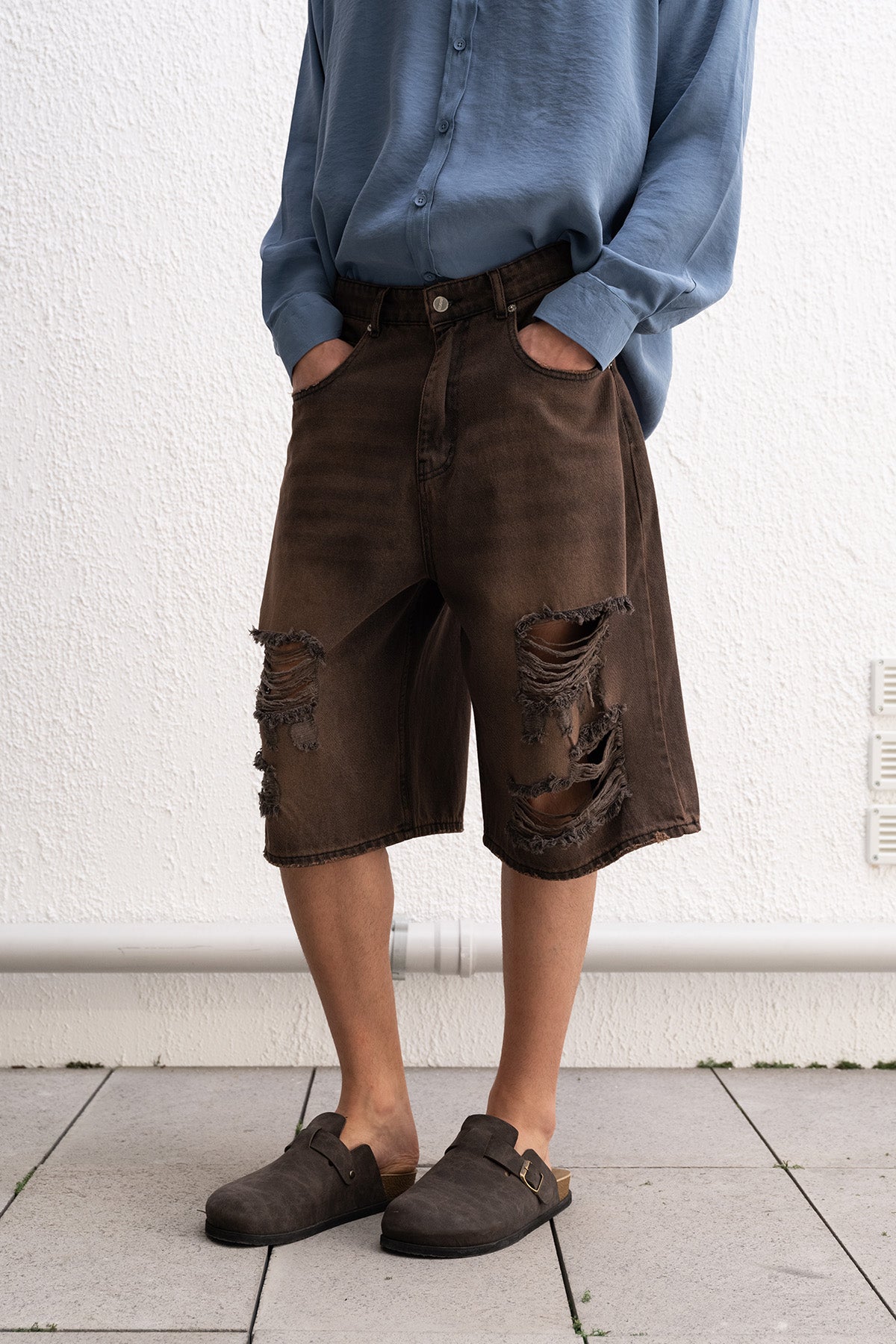 YIRTIKLI JEAN KAHVERENGİ ŞORT - KAHVERENGİ S