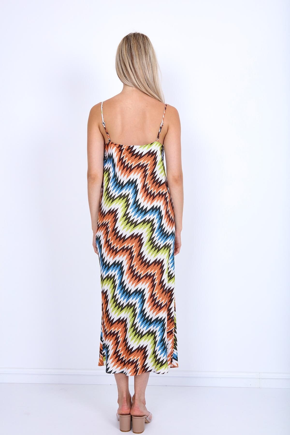 Zigzag Desenli İp Askılı Elbise