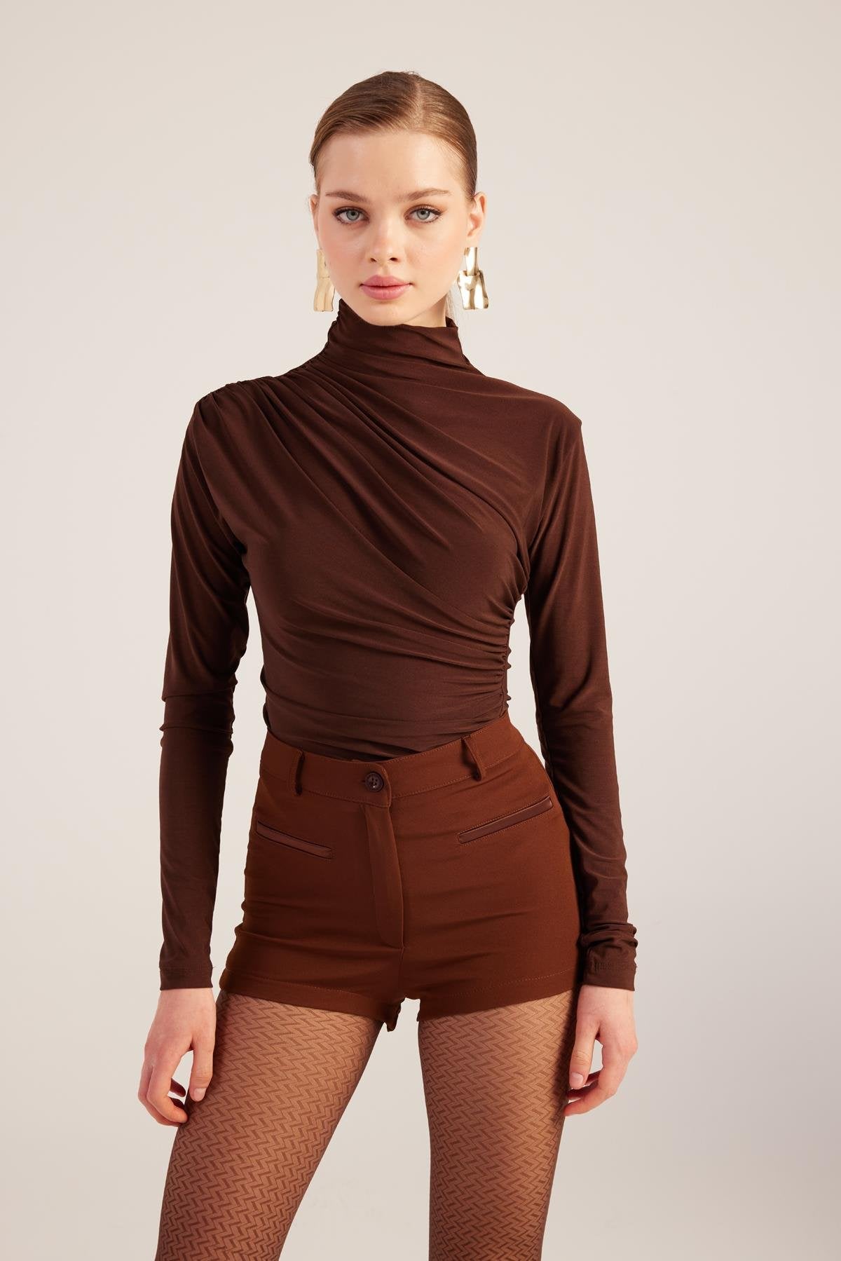 Yüksek Bel Fermuarlı Mini Bailey Şort Kahve