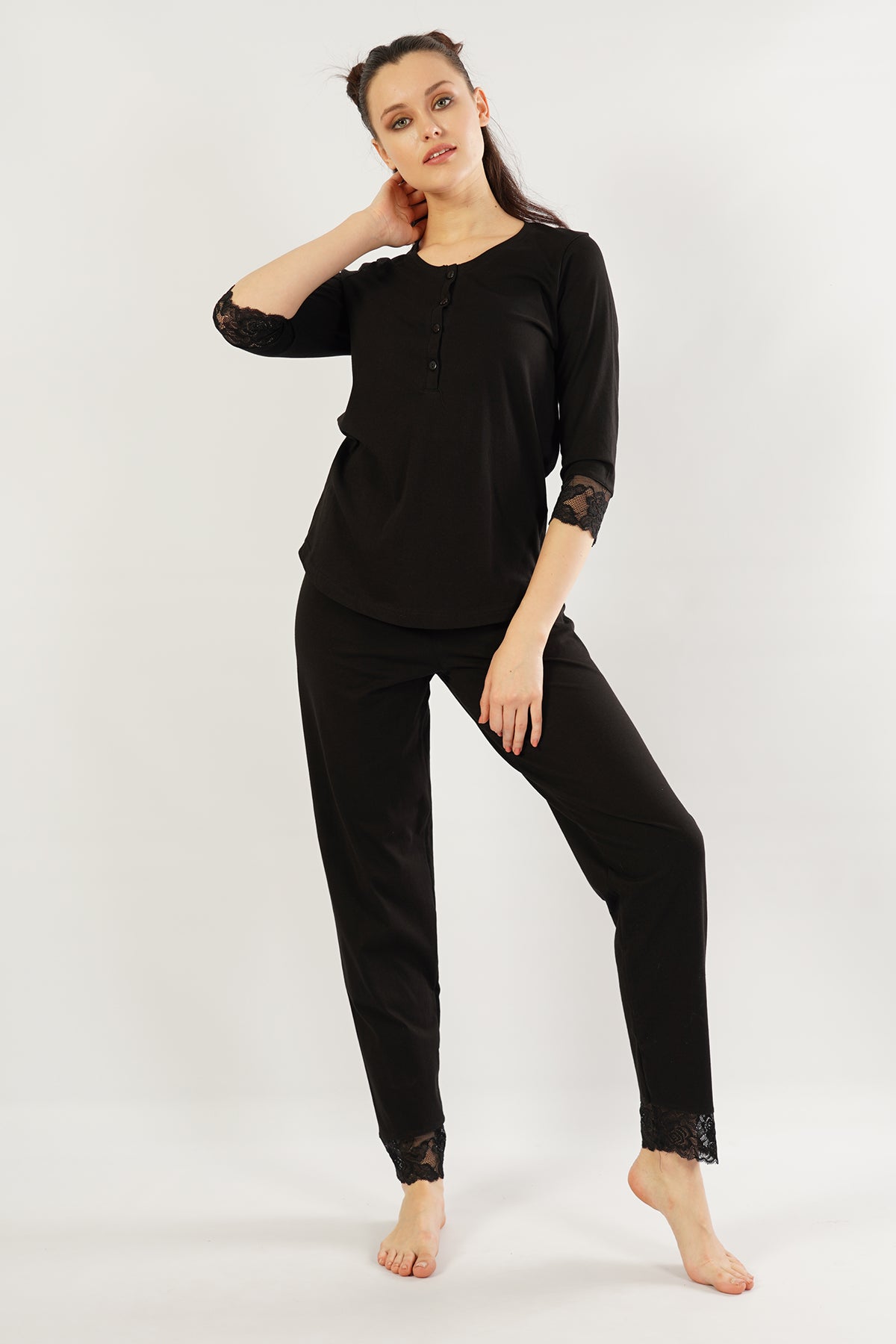 Woman Lace Pyjama Set