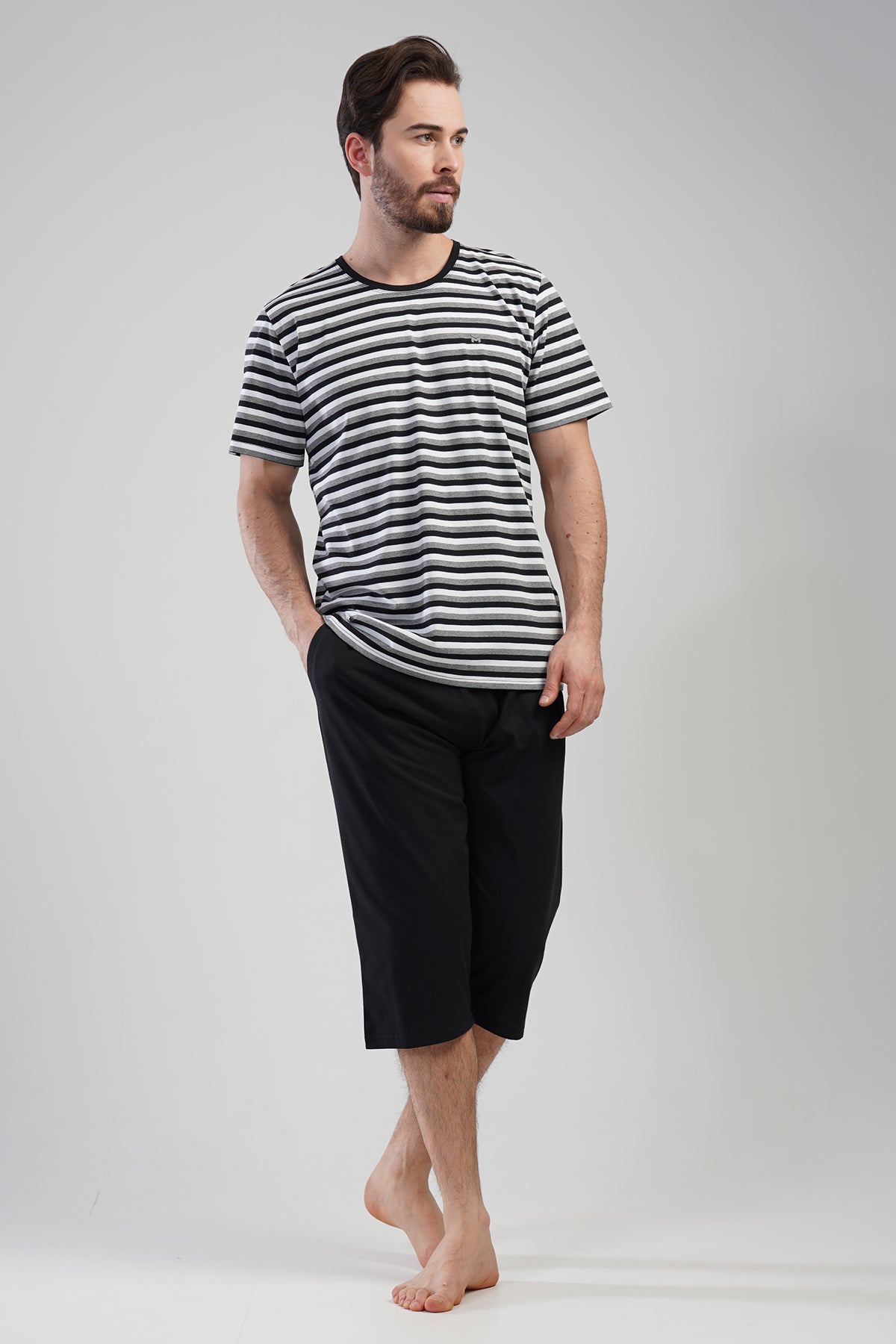 Man Black Line Capri Set