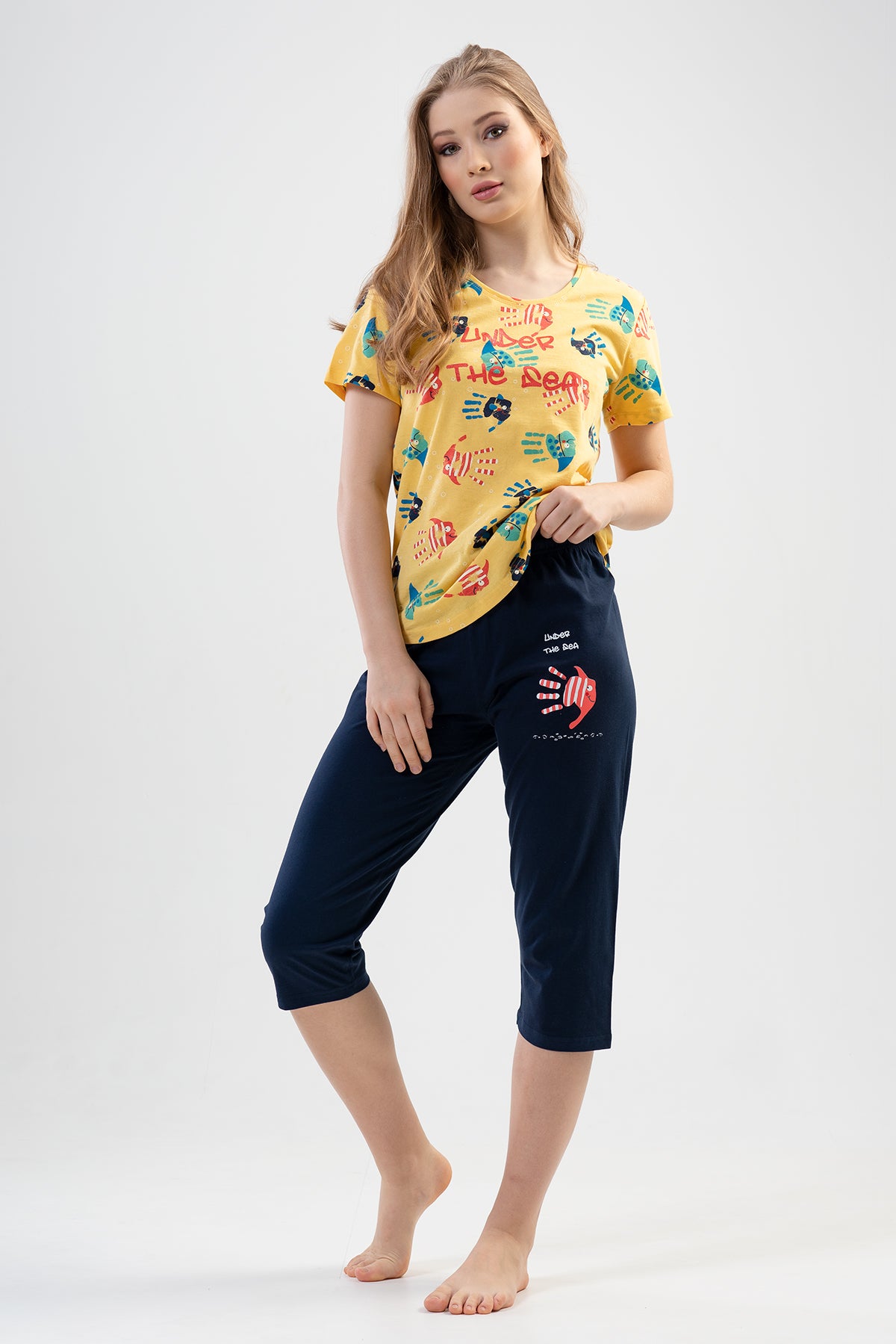 Woman Handcraft Capri Set