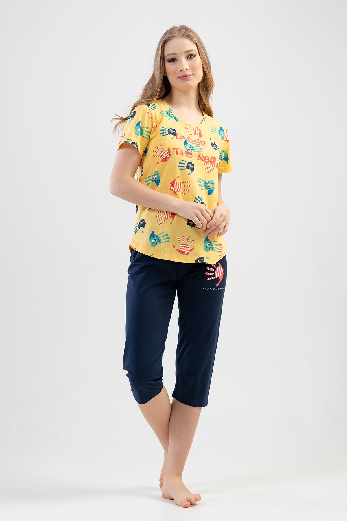 Woman Handcraft Capri Set