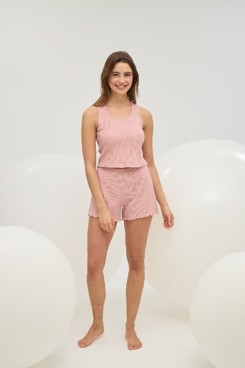 16789 KADIN ATLET ŞORT TAKIM