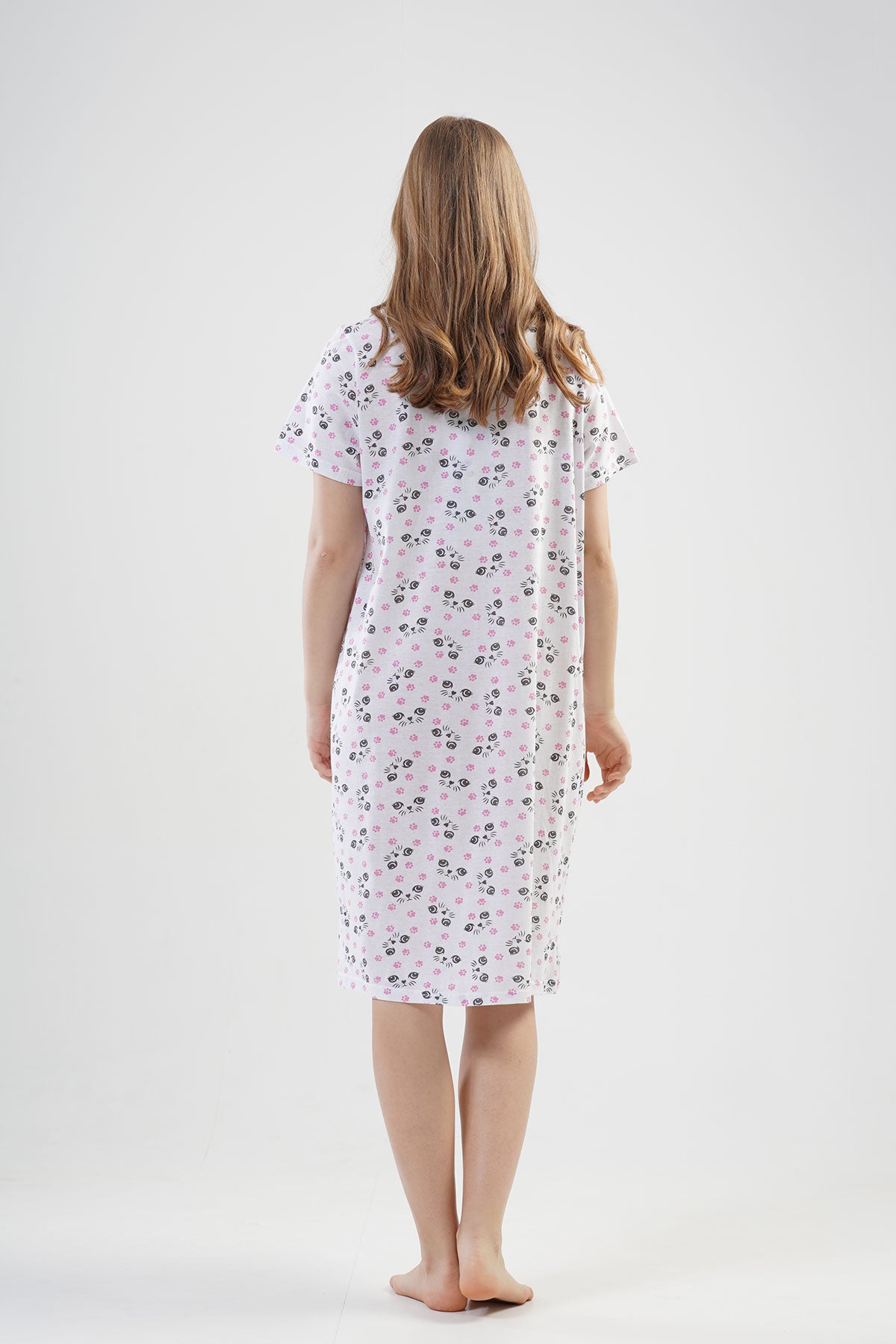 Woman Alty Nightgown