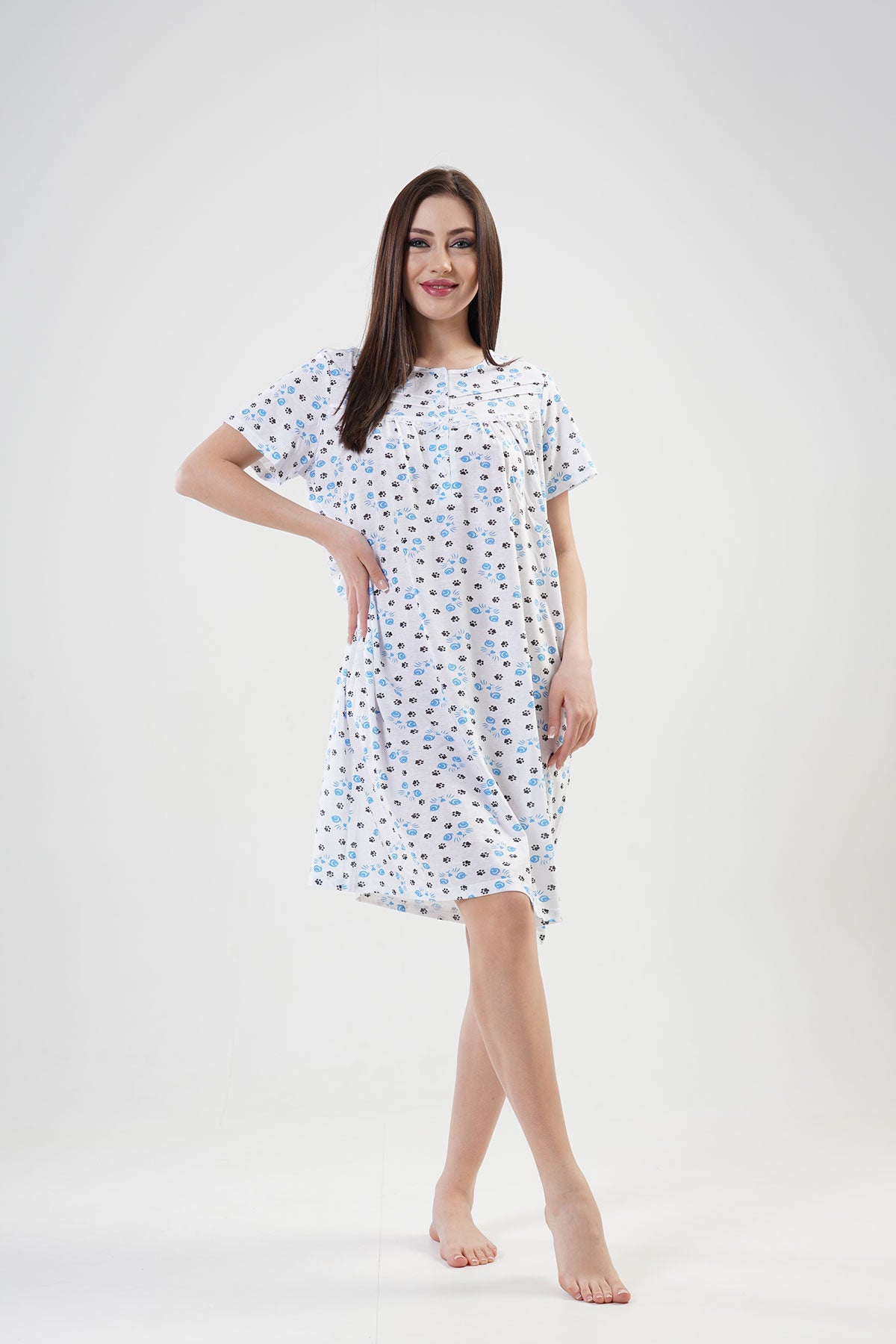 Woman Alty Nightgown