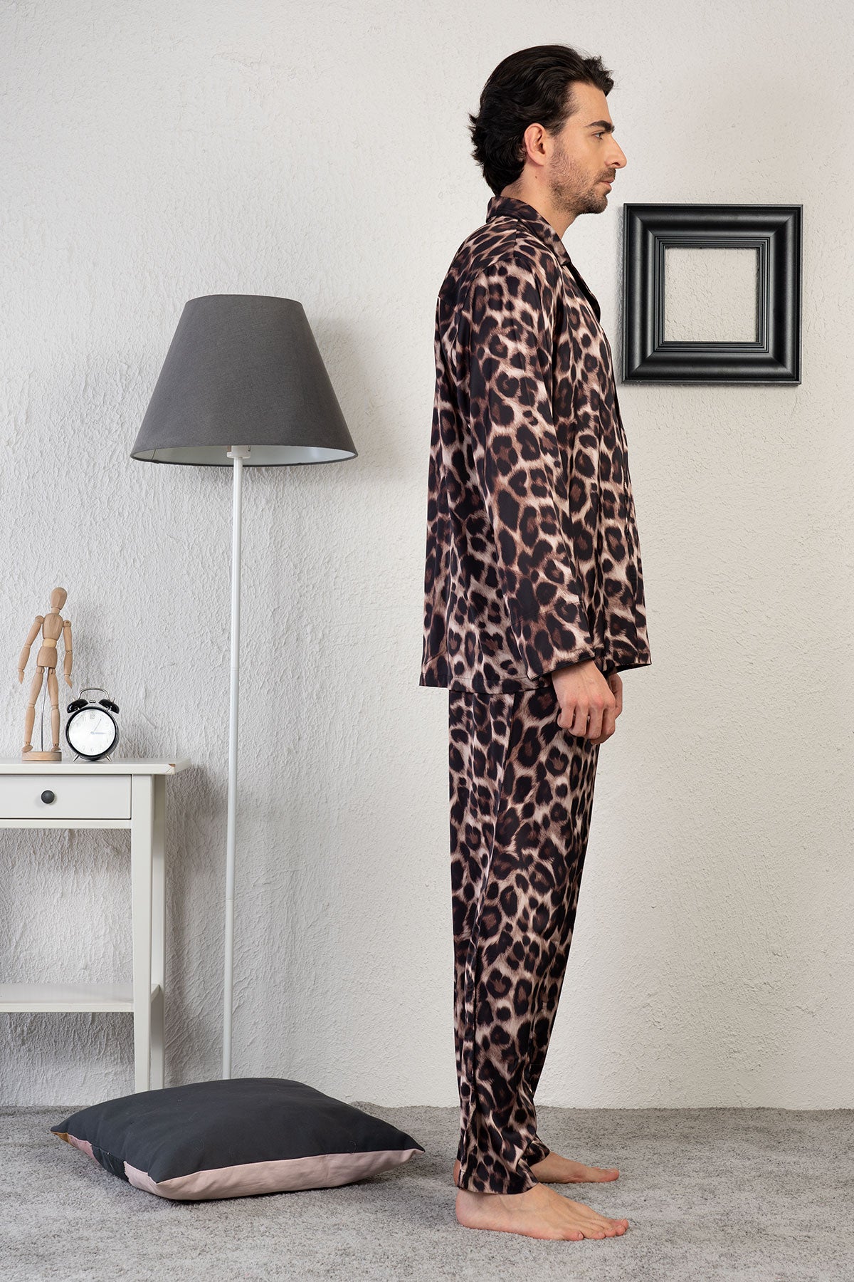 Man Leopard Pattern Satin Pyjama Set