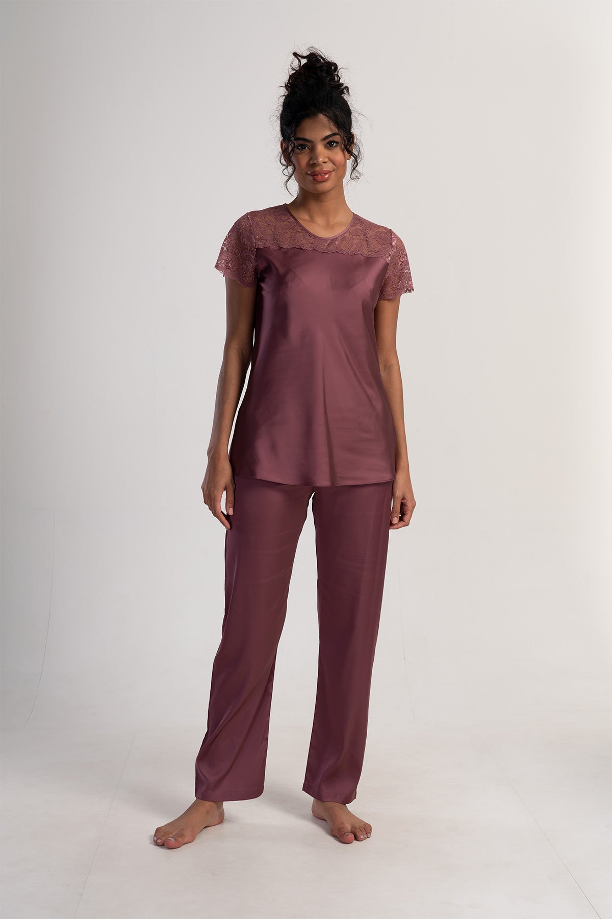 KADIN SATEEN KISA KOL PIJAMA TAKIM