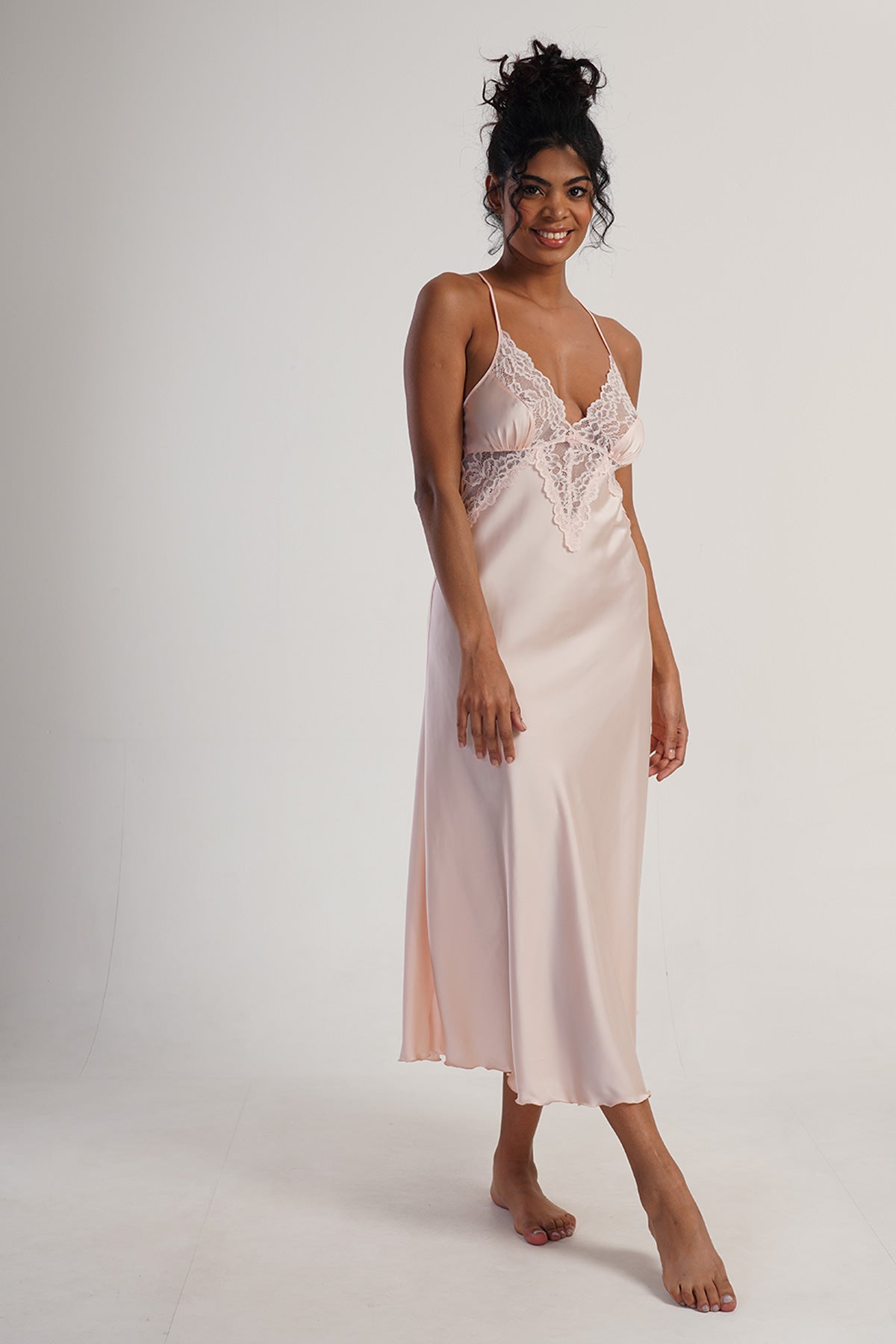 KADIN SATEEN UZUN BOY IP ASKILI TUNIK