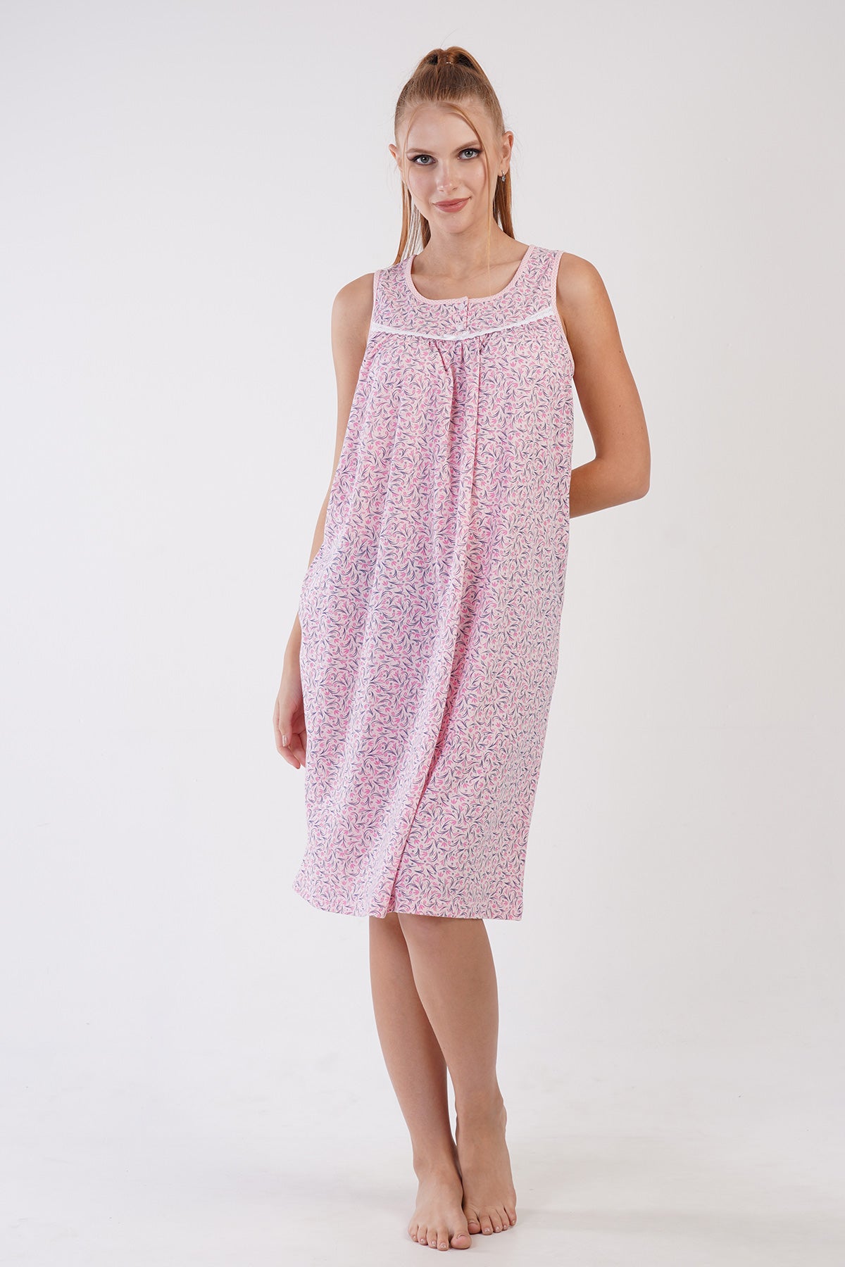 Woman Talne Grandma Nightgown