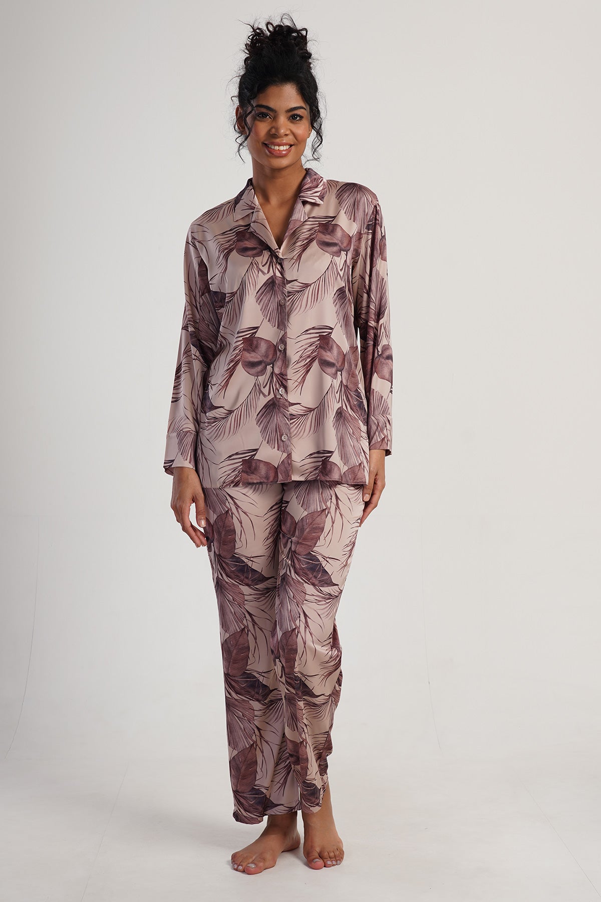 KADIN SATEEN KOMPLE DUGMELI UZUN KOL PIJAMA TAKIM