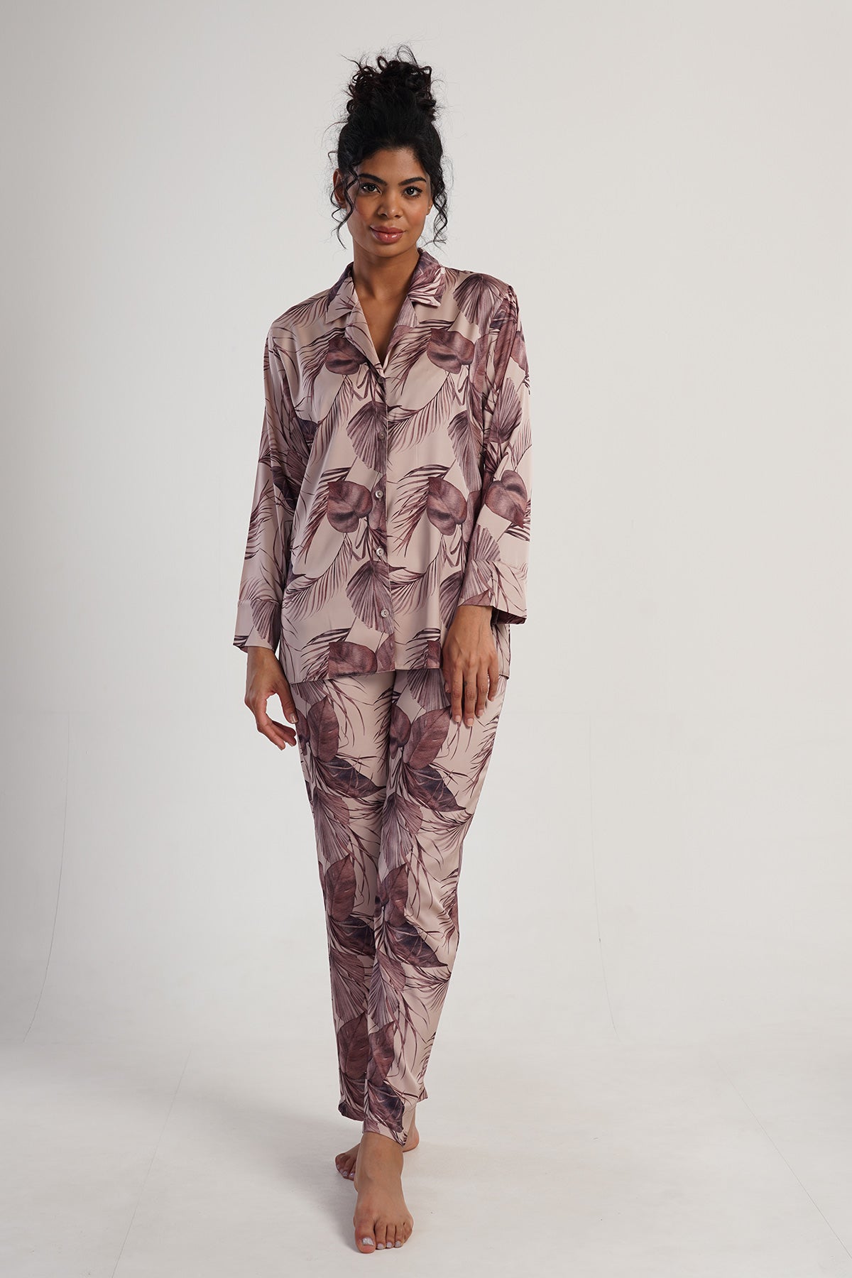 KADIN SATEEN KOMPLE DUGMELI UZUN KOL PIJAMA TAKIM