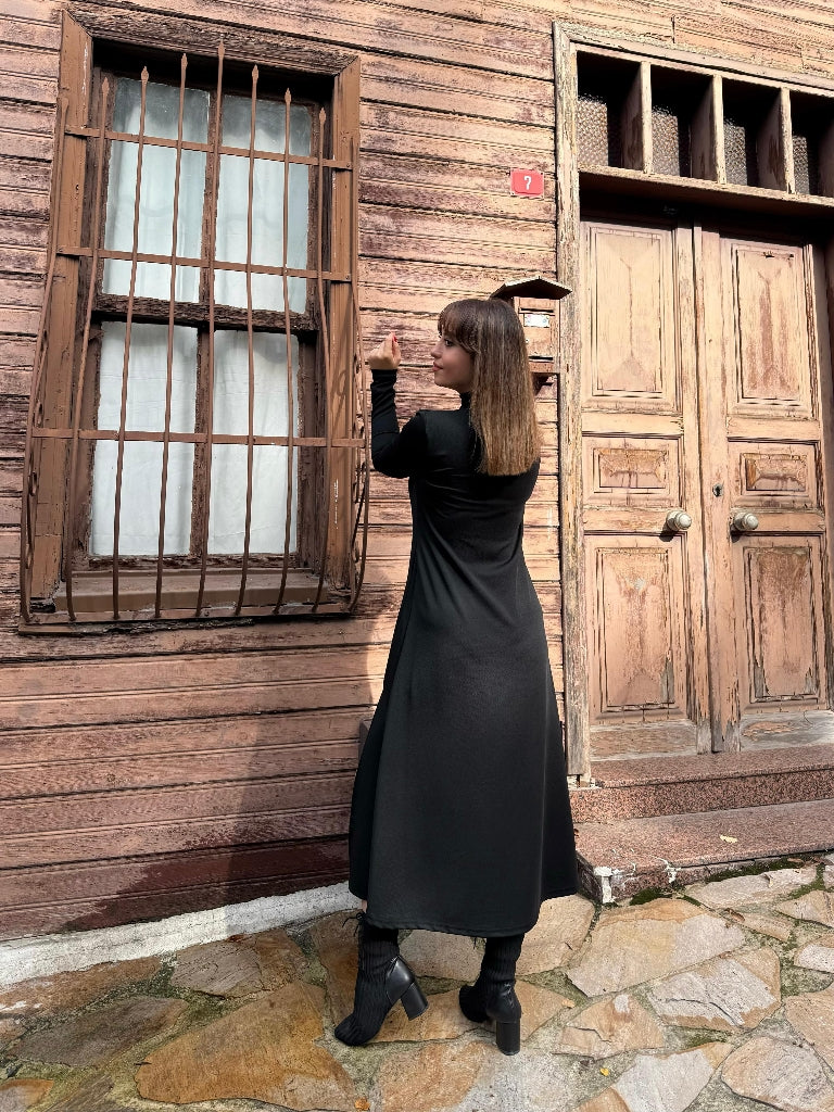 Kadın Uzun Kollu Balıkçı Yaka Derin Yırtmaç Detay Modal Elbise , 32165