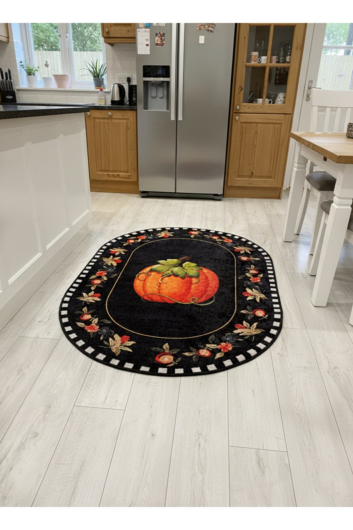 Balkabağı Desen Bordürlü Oval Mutfak Halısı