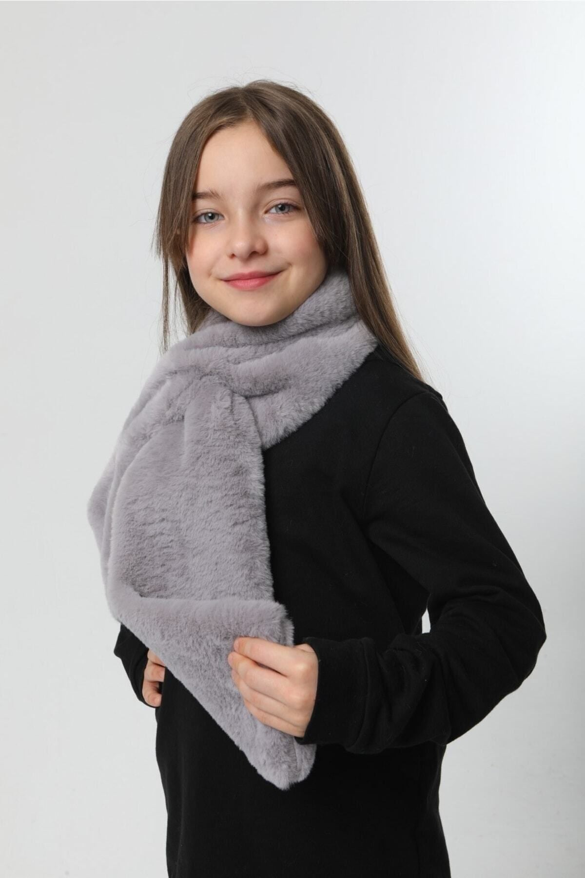 Kız Çocuk Kırmızı Peluş Kaşkol Boyunluk Atkı
