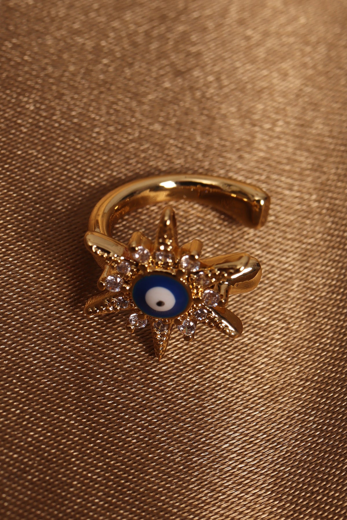Nazar Boncuklu Gold Renk Zirkon Taşlı Güneş Modeli Kıkırdak Küpe