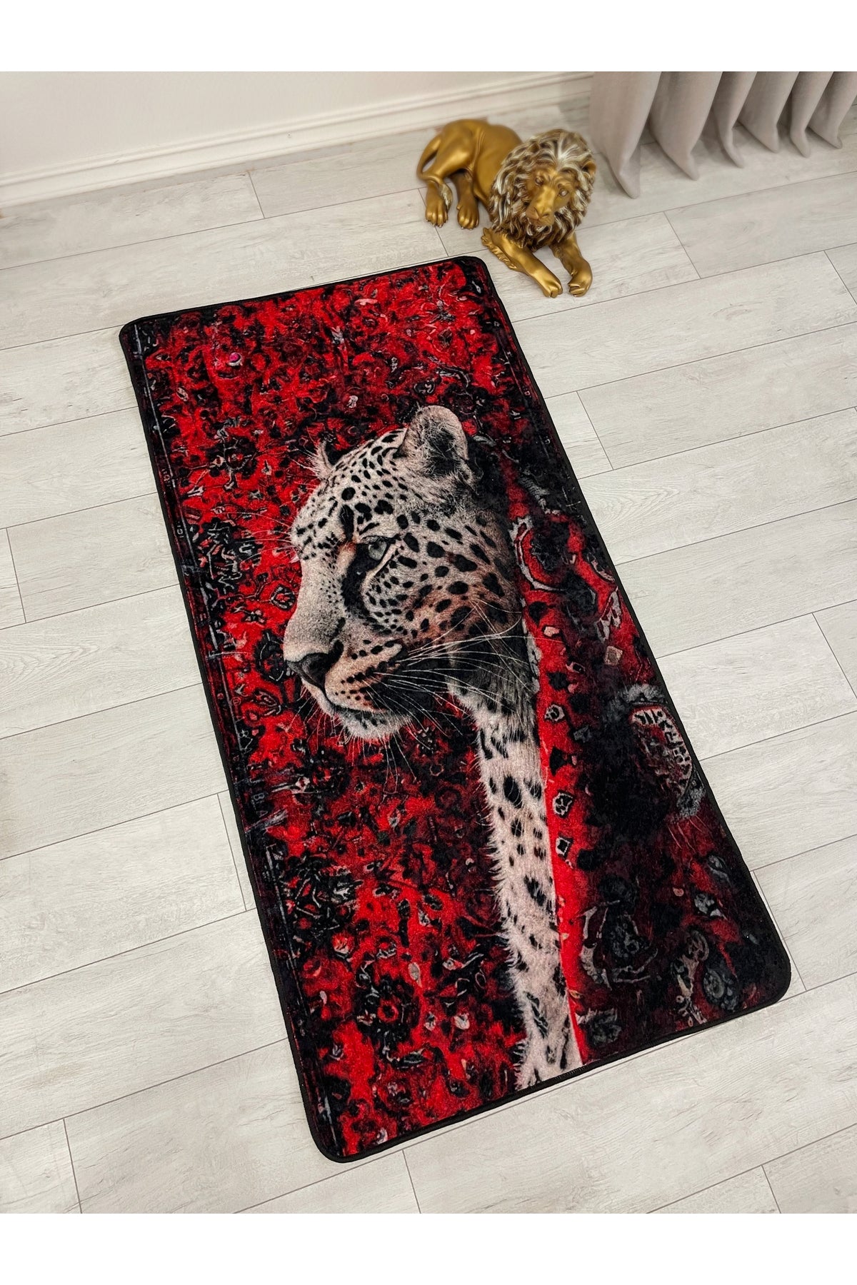 Leopar Desenli Kırmızı Dekoratif Lateks Halı