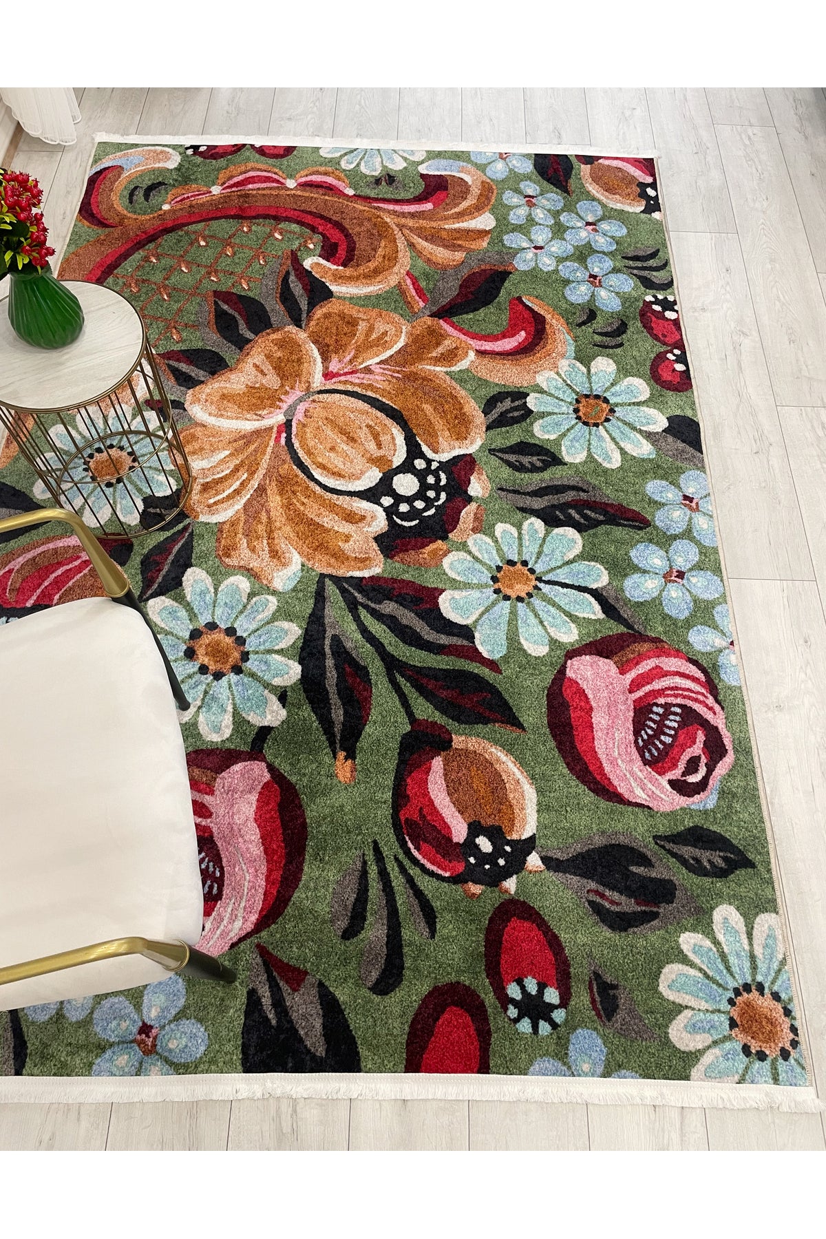Yeşil Çiçek Desenli Floral Lateks Taban Halı