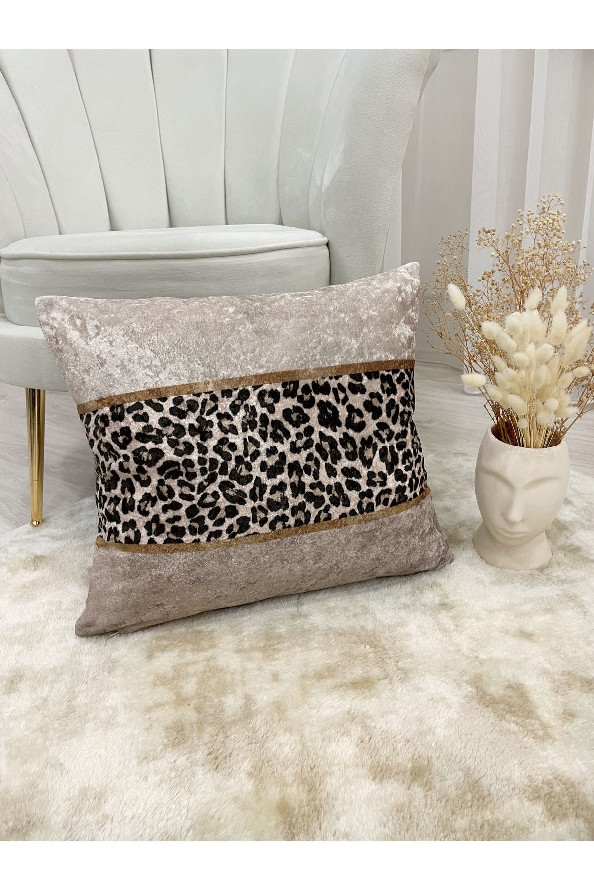 Leopar Desenli Kadife Kırlent Kılıfı  - 45x45