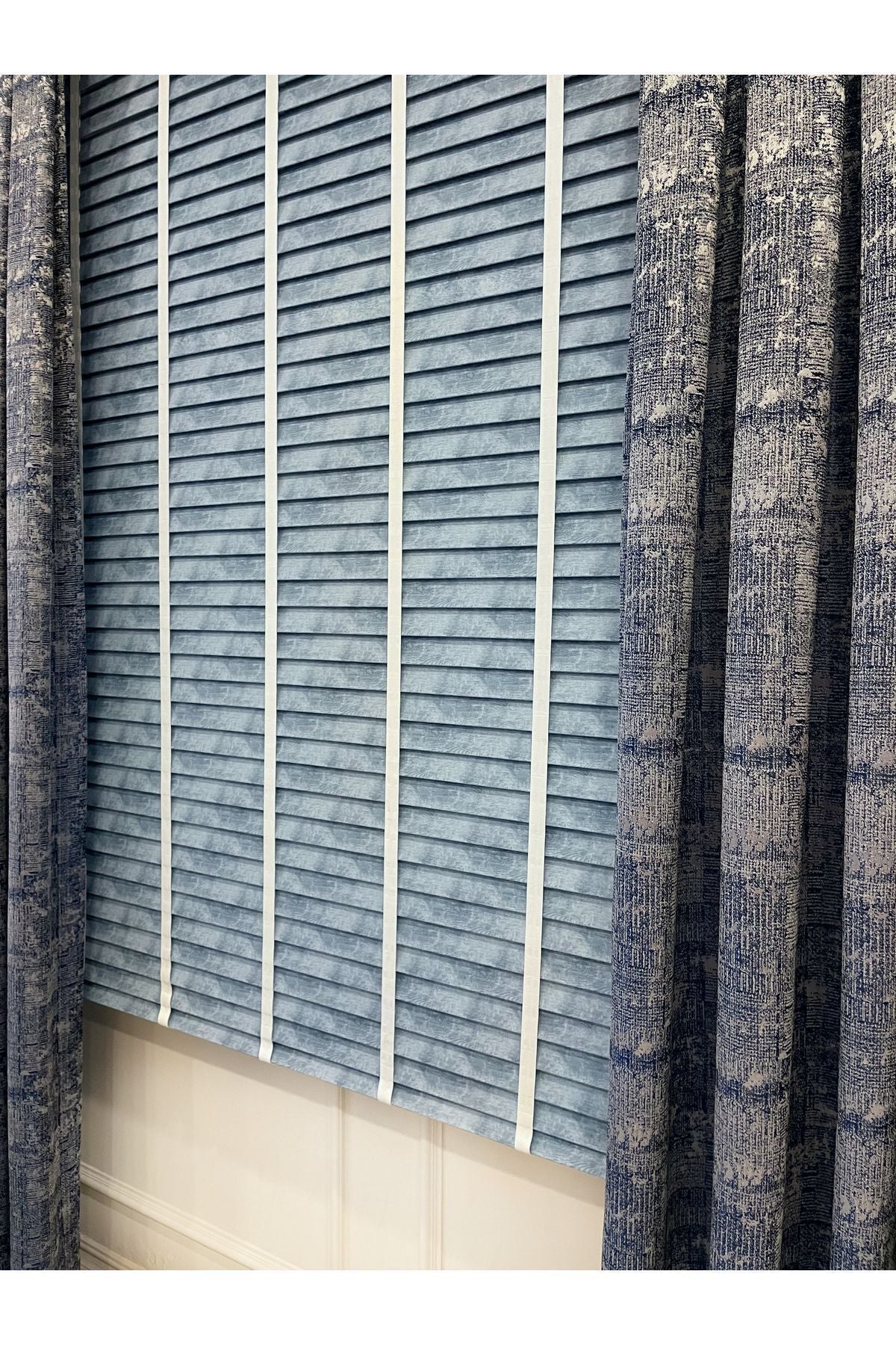 Kızıl Kahve Orijinal Ahşap Jaluzi Perde 50 mm Ofis Modern Ve Tüm Mekanlar Için