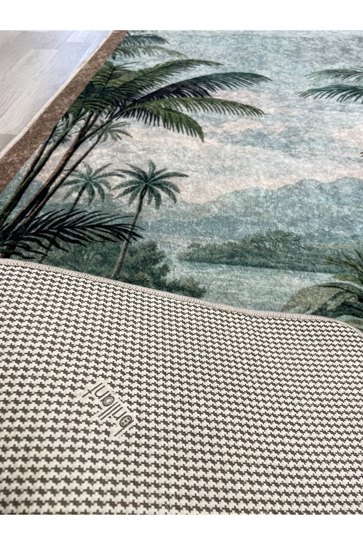 Tropikal Yağmur Ormanı Desenli Modern Lateks Taban Antre ve Balkon Halısı