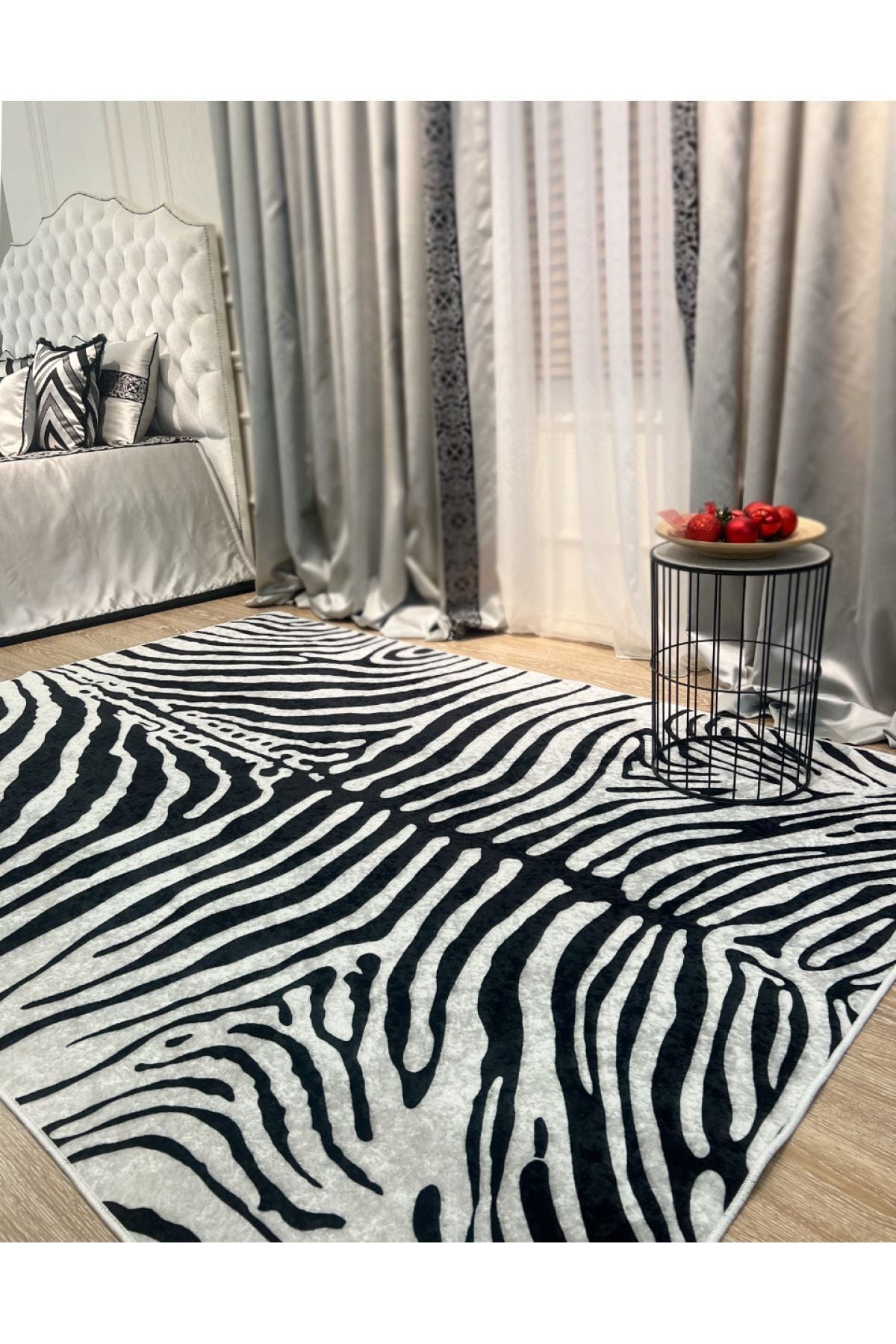 Zebra Desenli Yuvarlak Siyah - Gri Dekoratif Halı