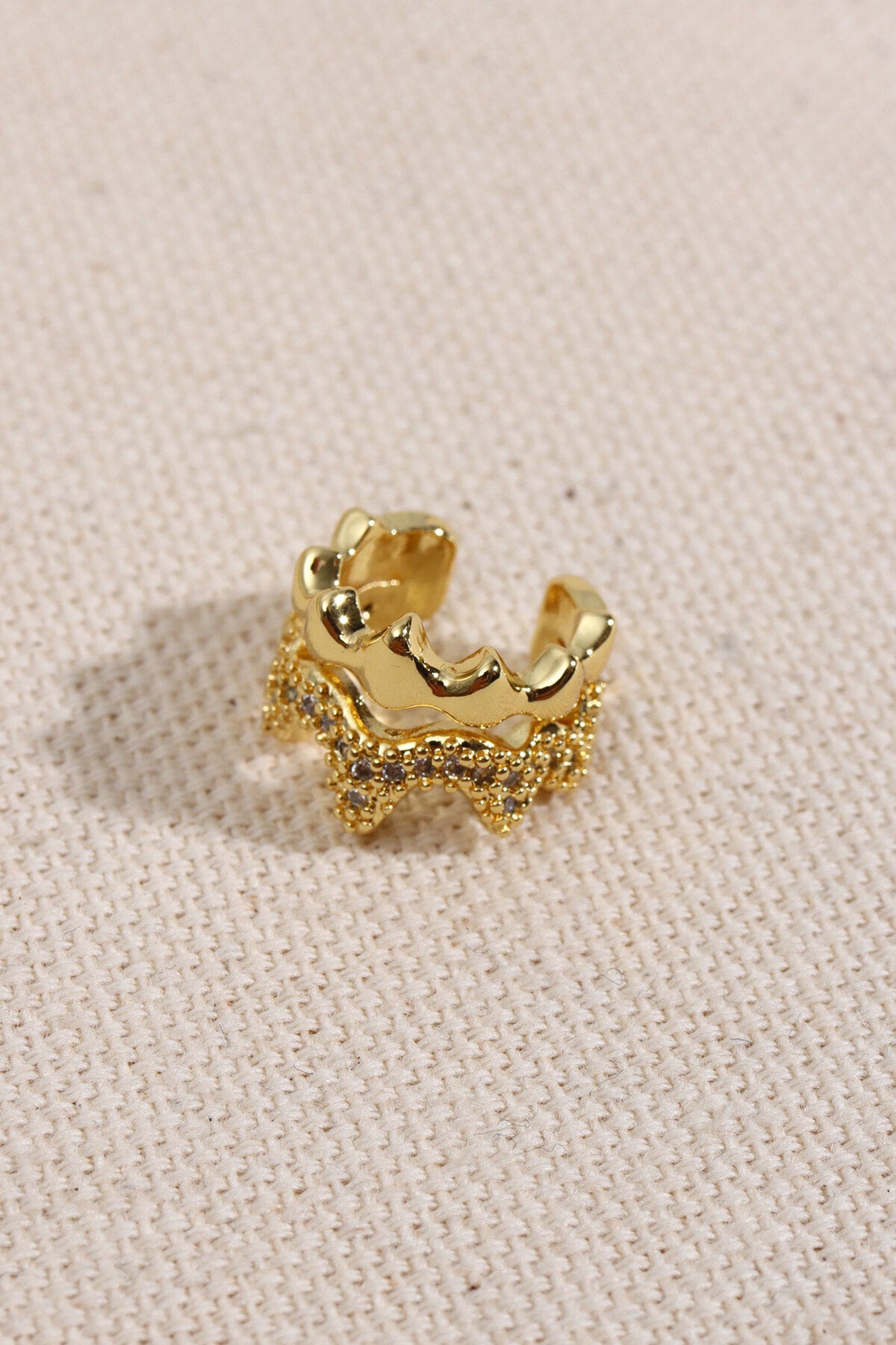 Gold Renk 2 Şeritli Kıkırdak Küpe